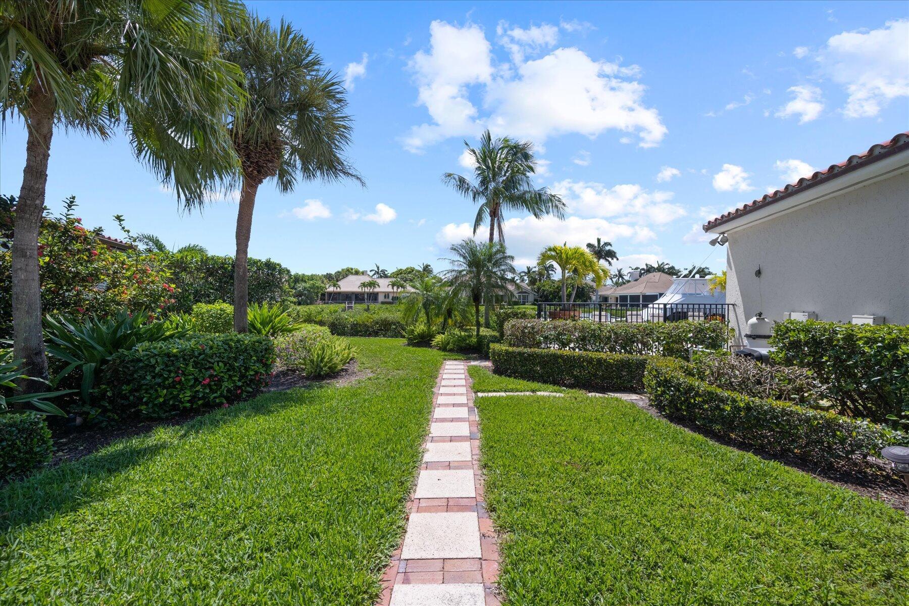 BARROW ISLAND AT JONATHANS LANDING - Residential