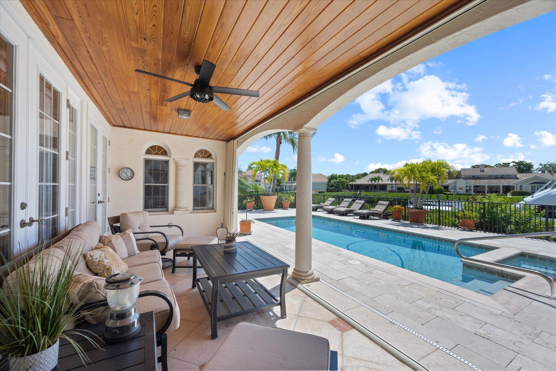 BARROW ISLAND AT JONATHANS LANDING - Residential