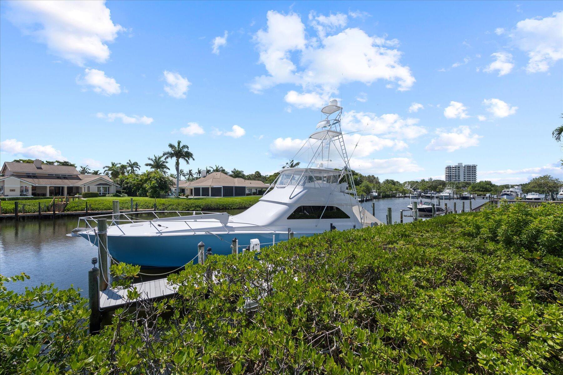 BARROW ISLAND AT JONATHANS LANDING - Residential