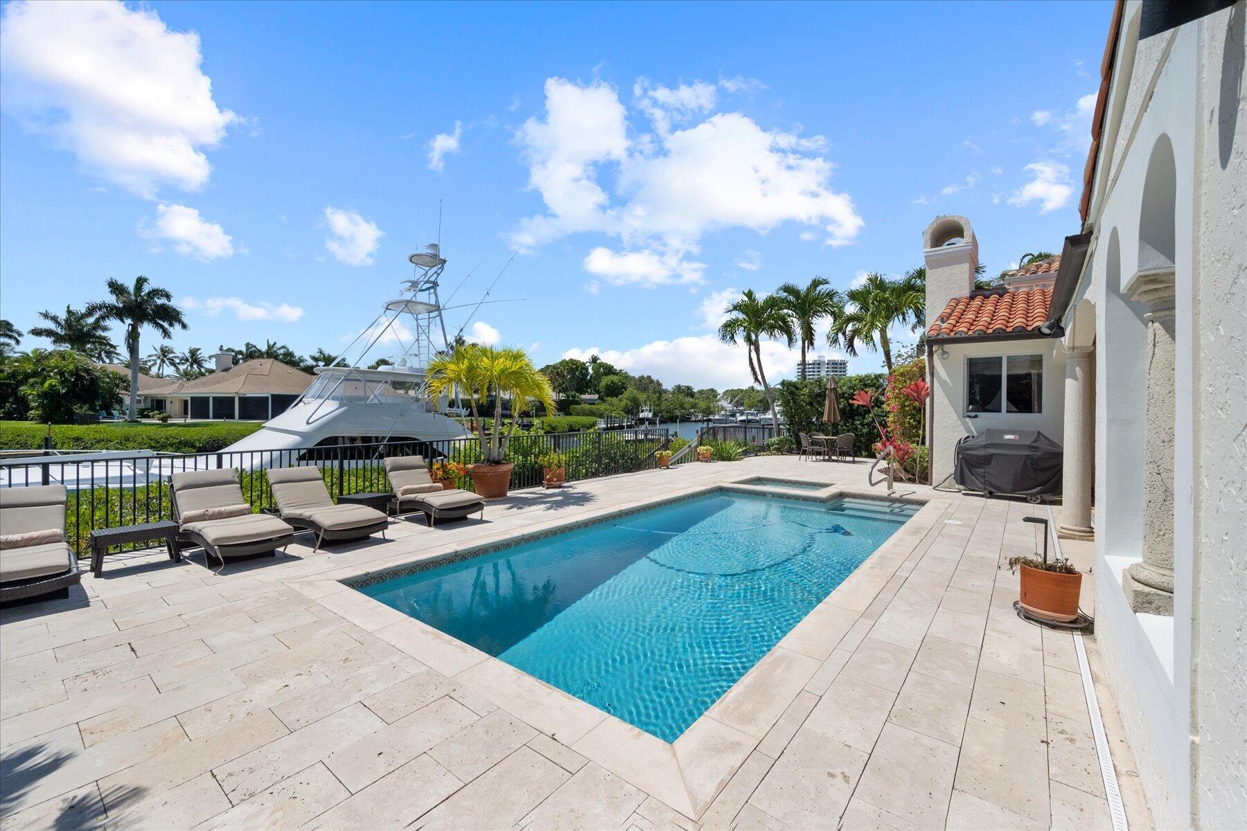 BARROW ISLAND AT JONATHANS LANDING - Residential