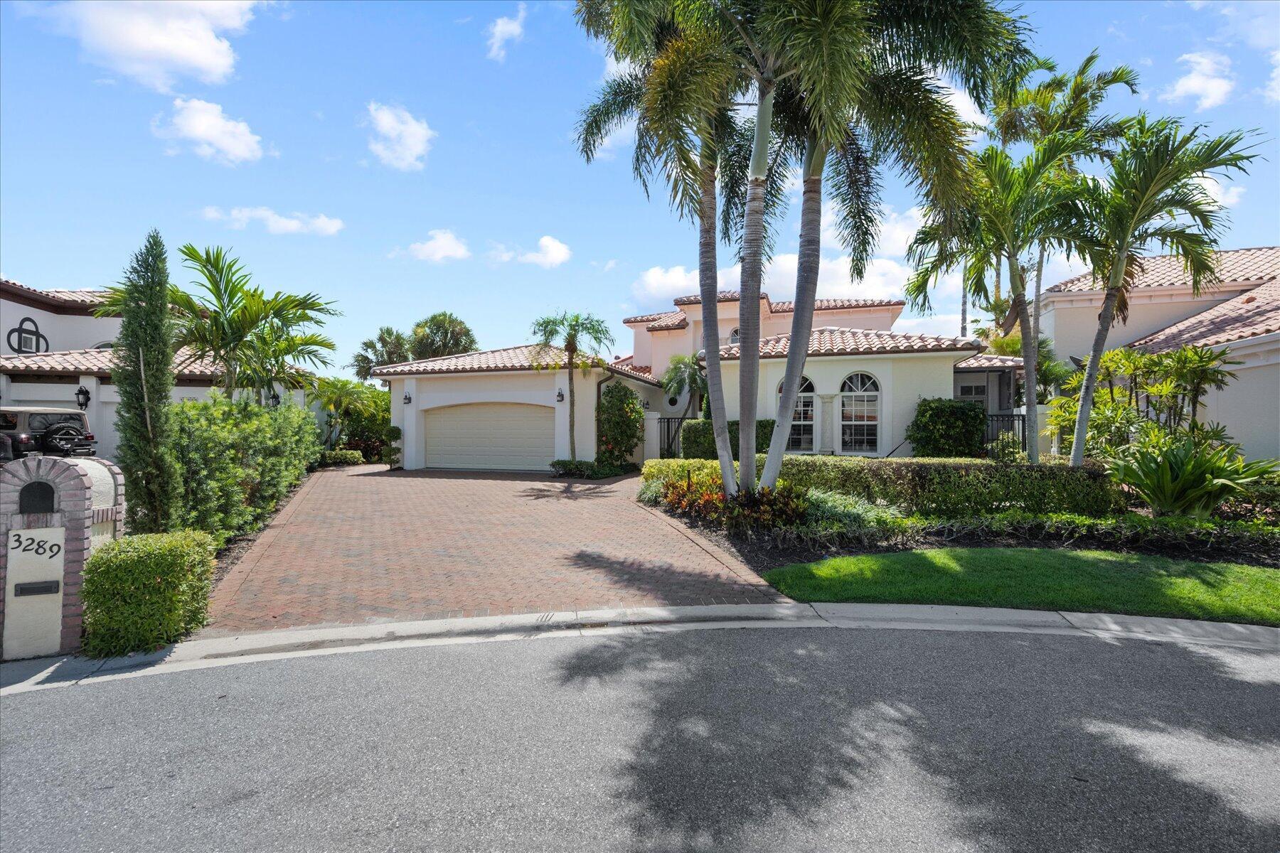 BARROW ISLAND AT JONATHANS LANDING - Residential