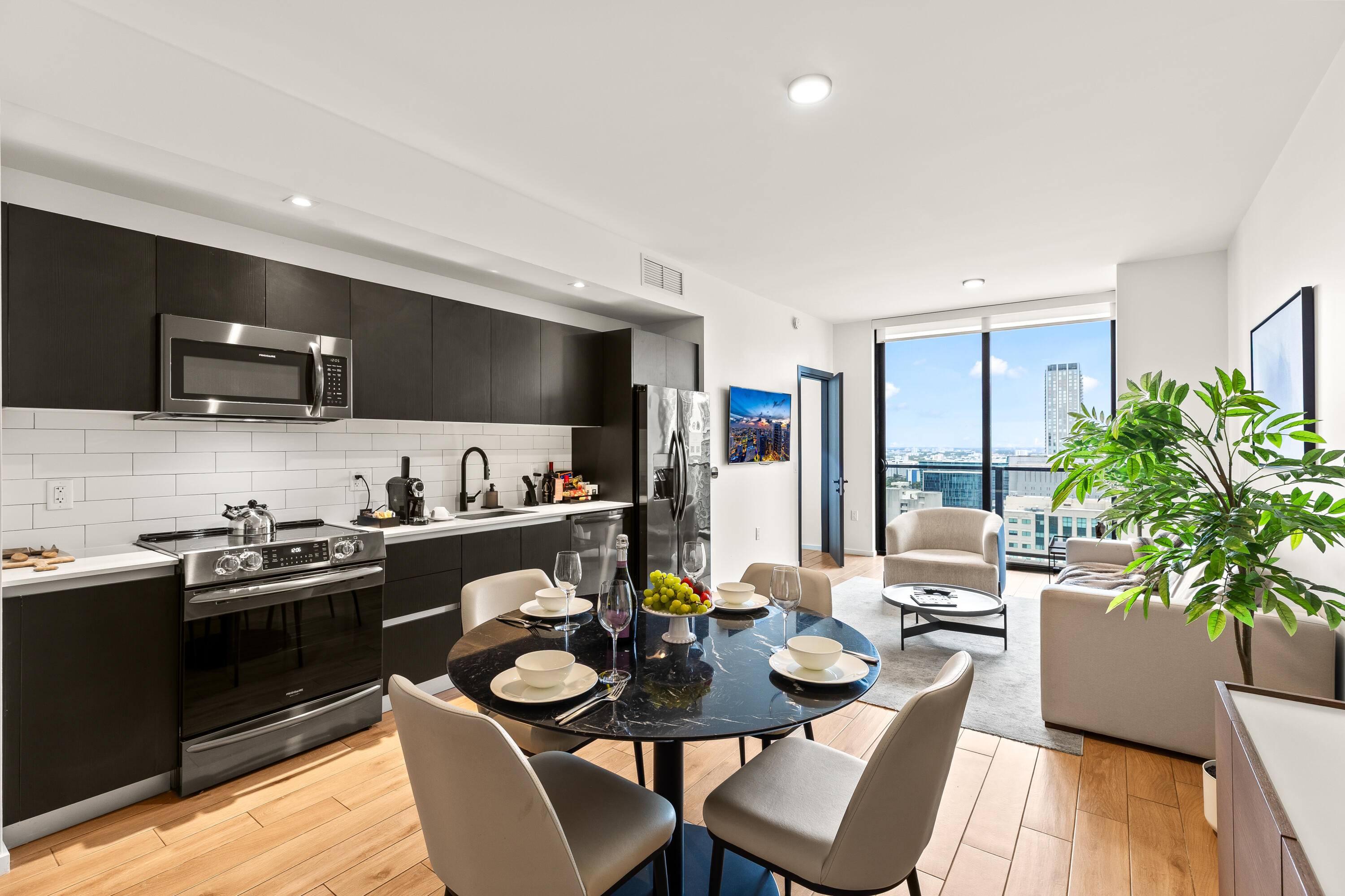 THE ELSER - Residential