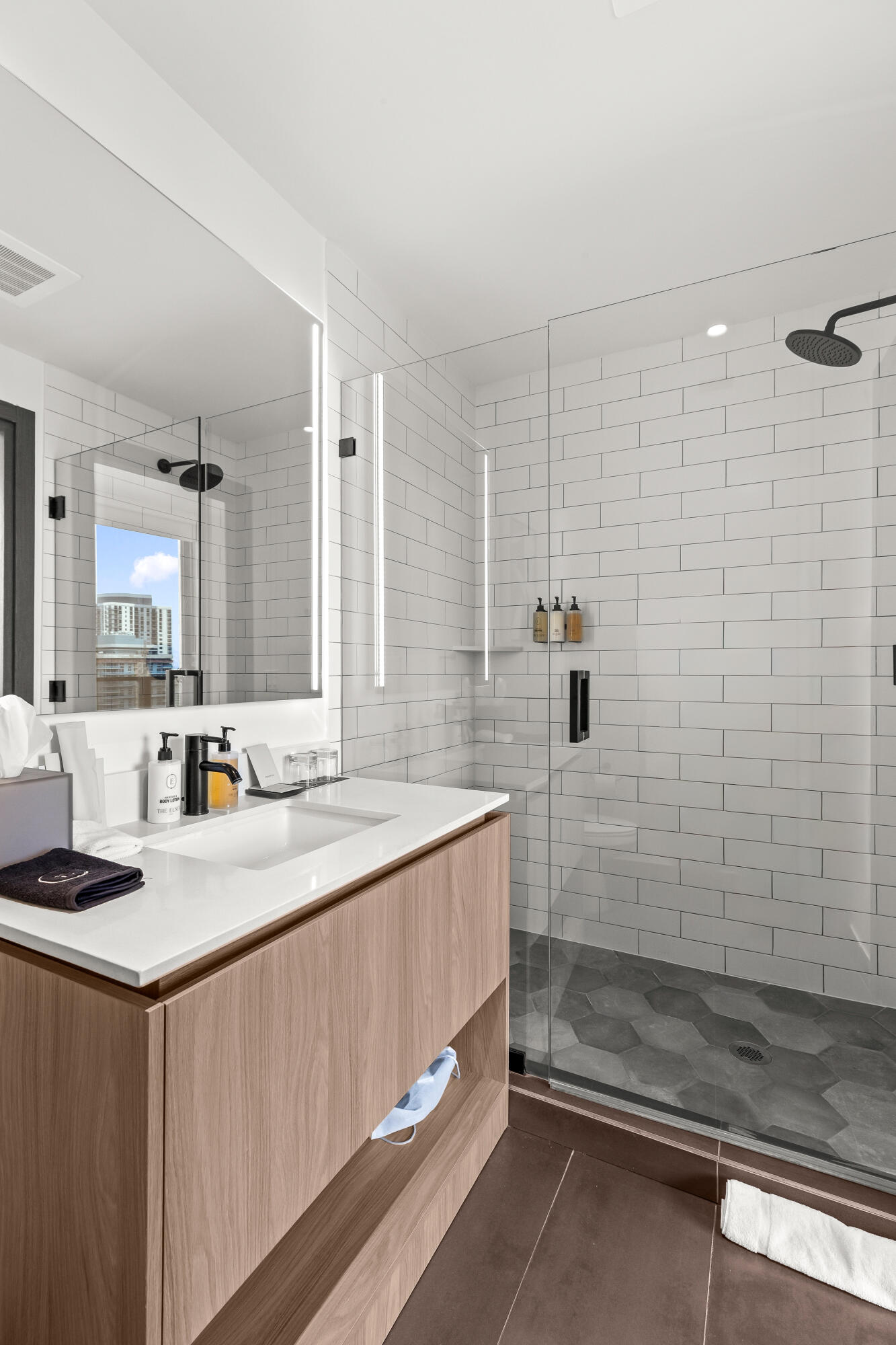THE ELSER - Residential