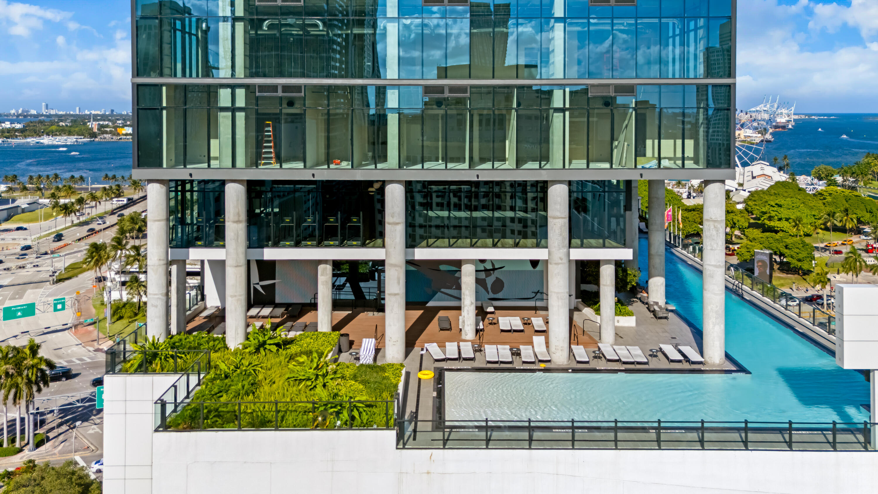 THE ELSER - Residential