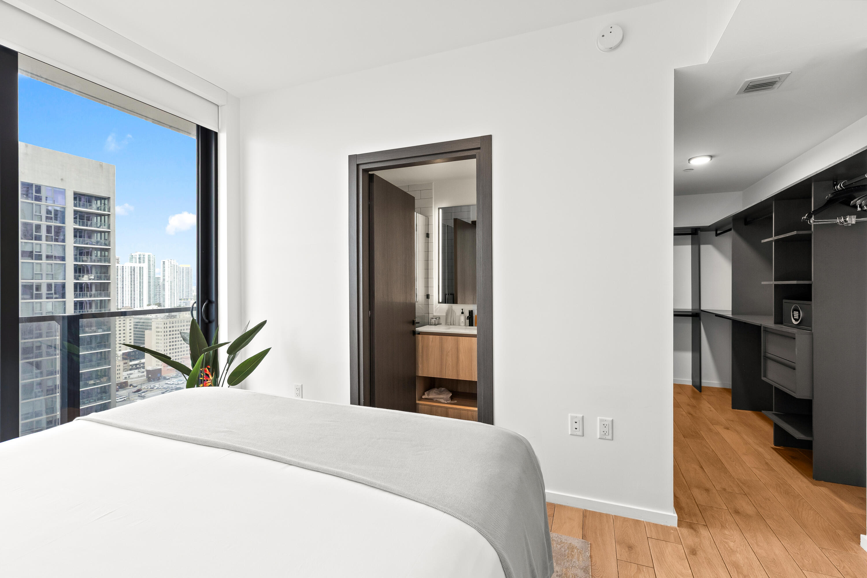 THE ELSER - Residential