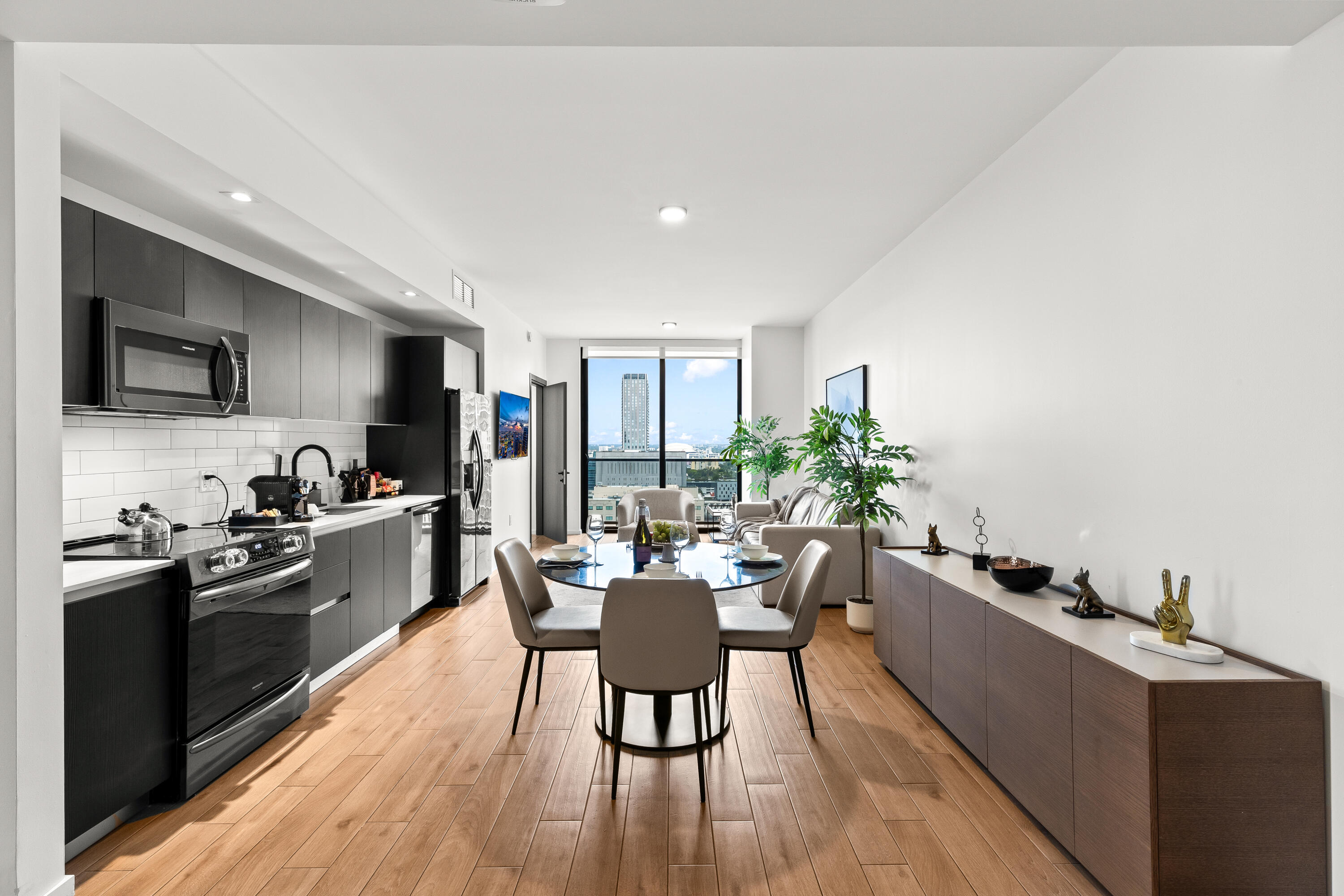 THE ELSER - Residential