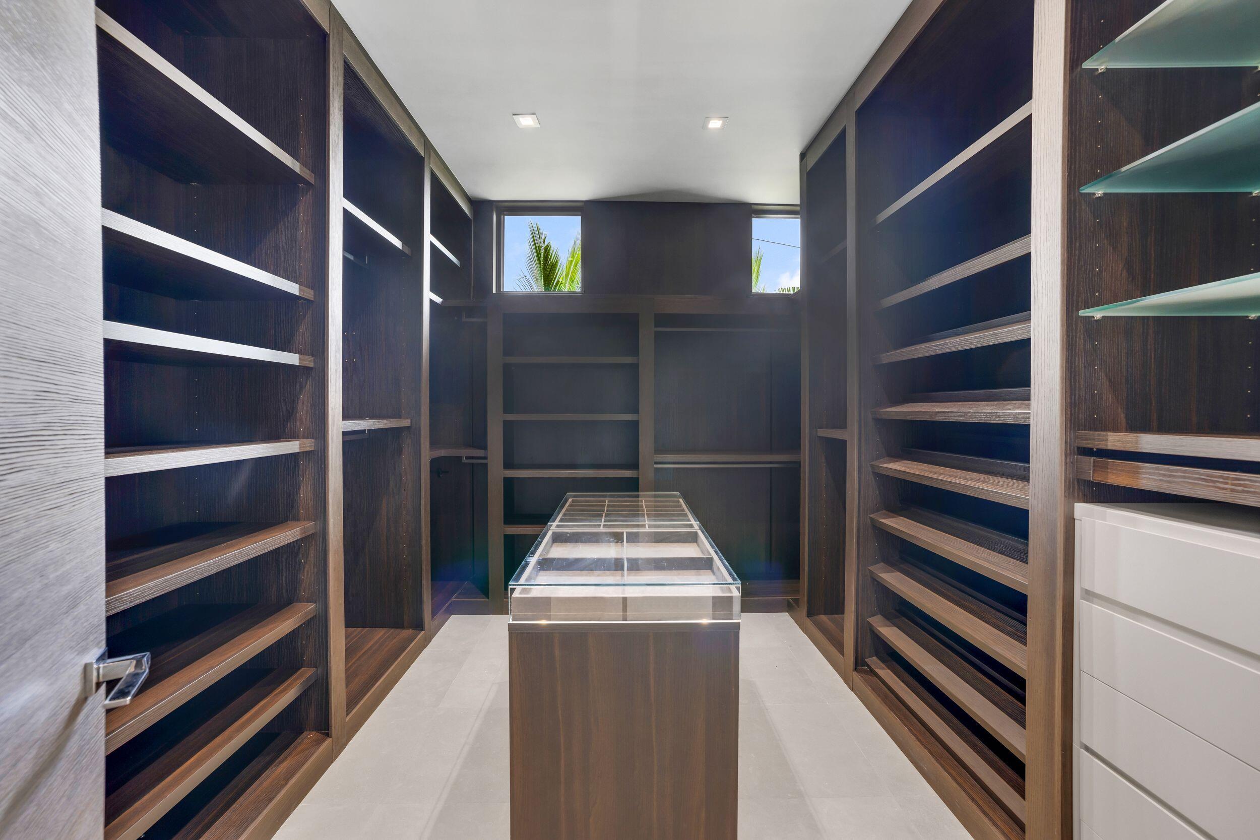 EASTERN SHORES 1ST ADDN - Residential