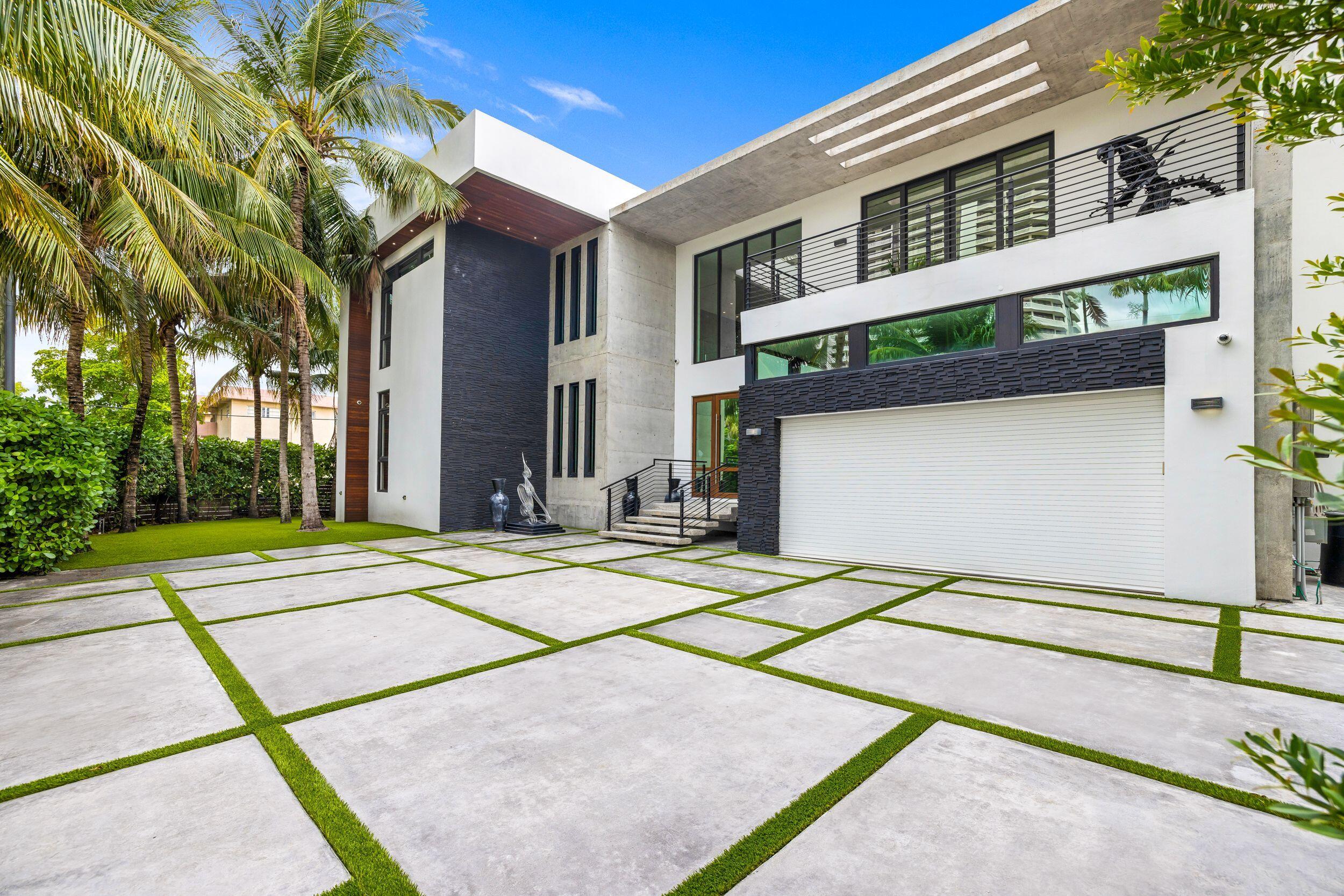 EASTERN SHORES 1ST ADDN - Residential