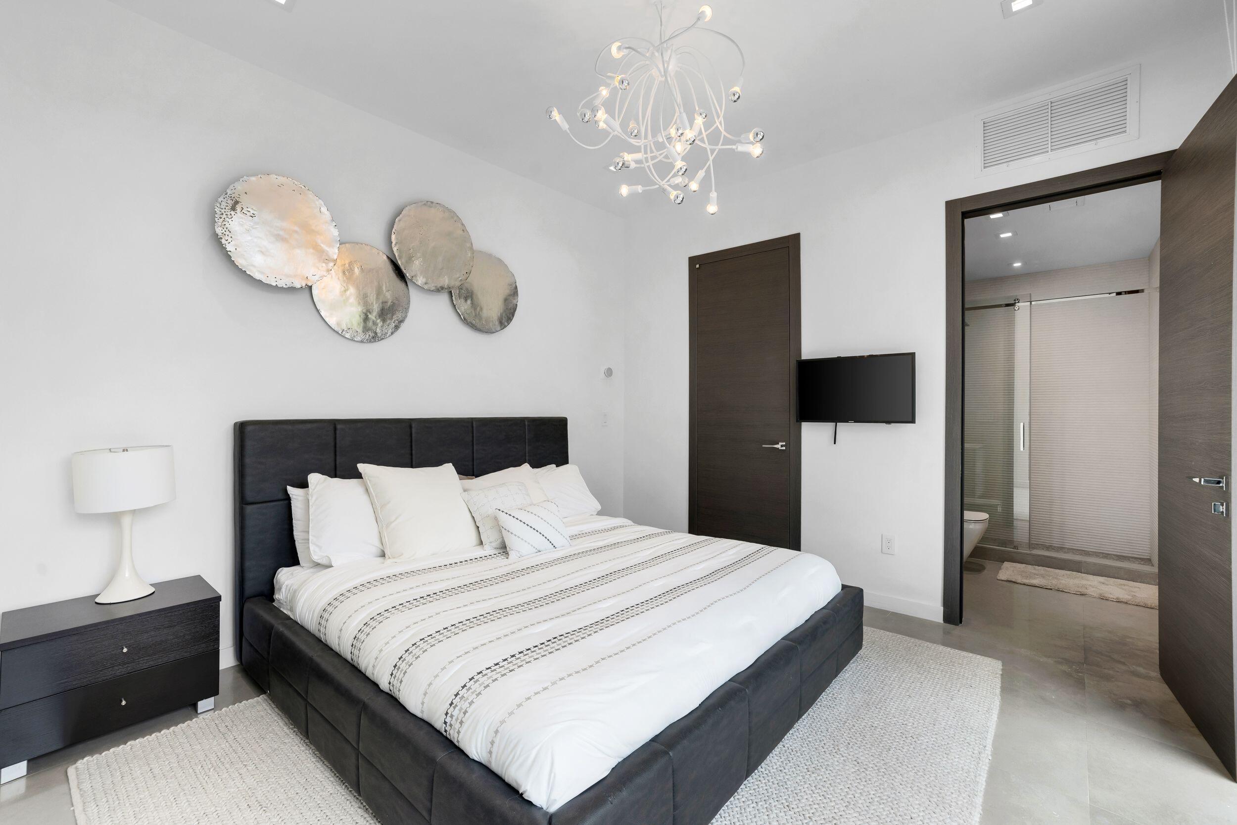 EASTERN SHORES 1ST ADDN - Residential