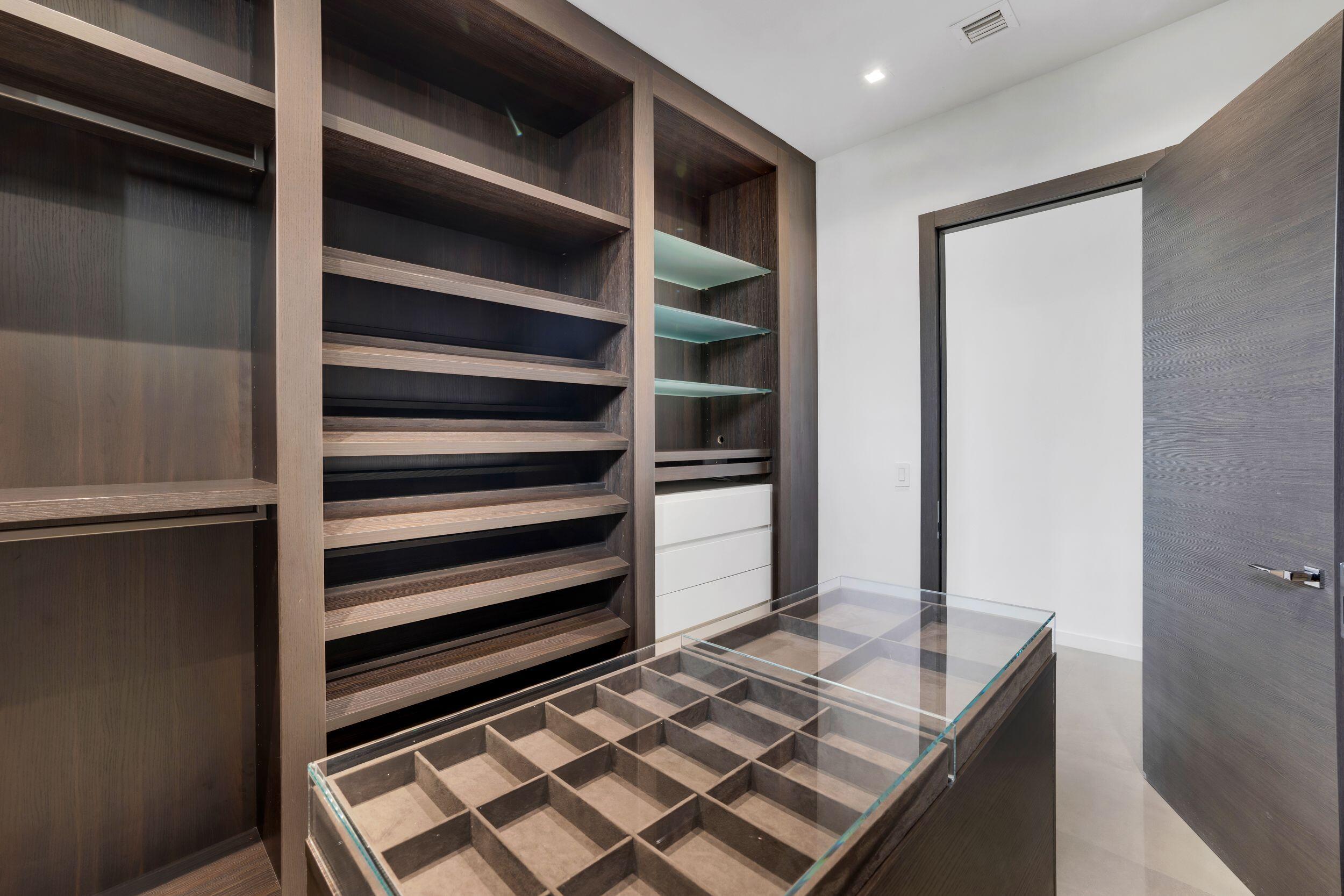 EASTERN SHORES 1ST ADDN - Residential