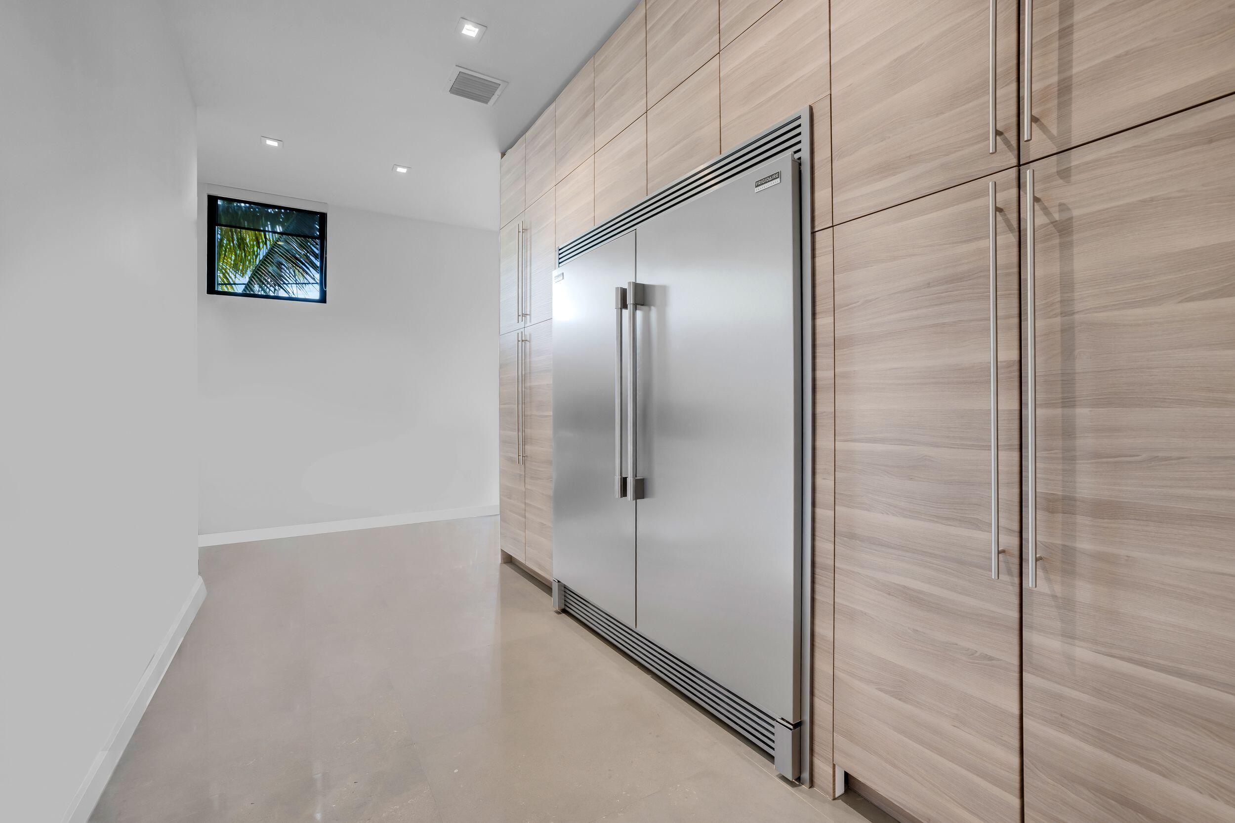 EASTERN SHORES 1ST ADDN - Residential