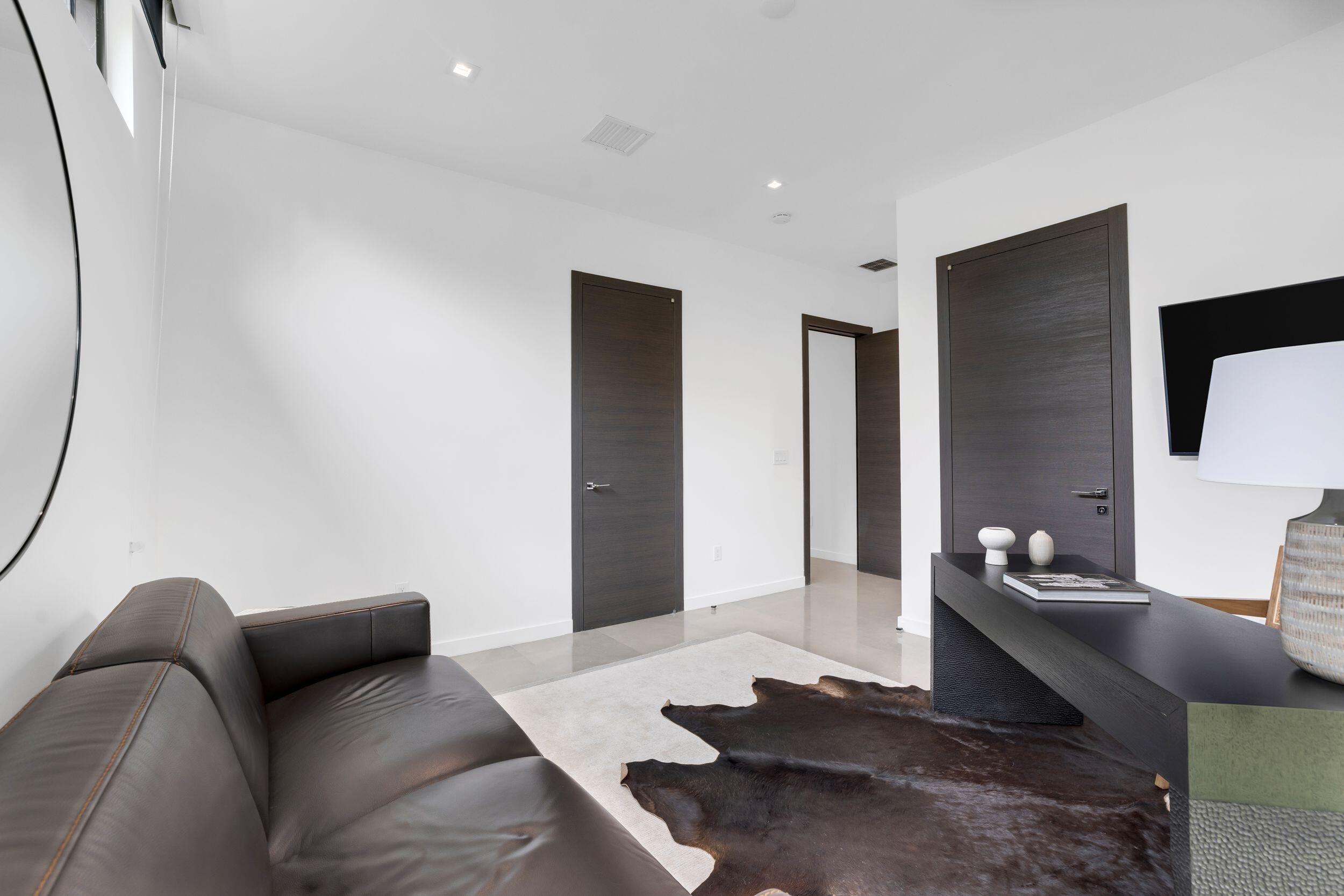 EASTERN SHORES 1ST ADDN - Residential