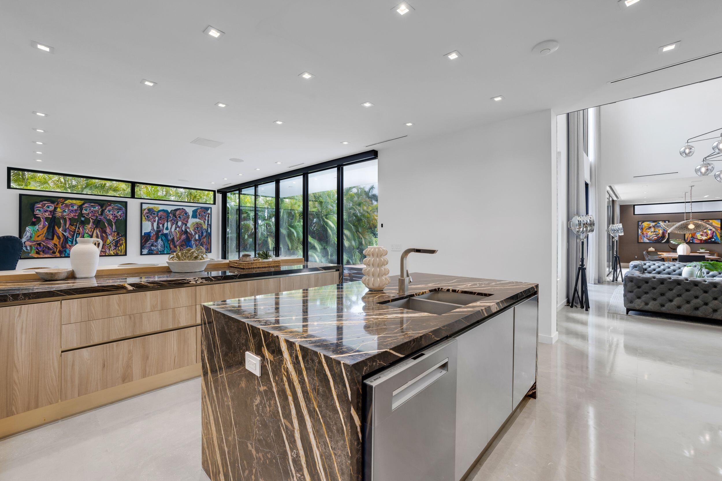 EASTERN SHORES 1ST ADDN - Residential