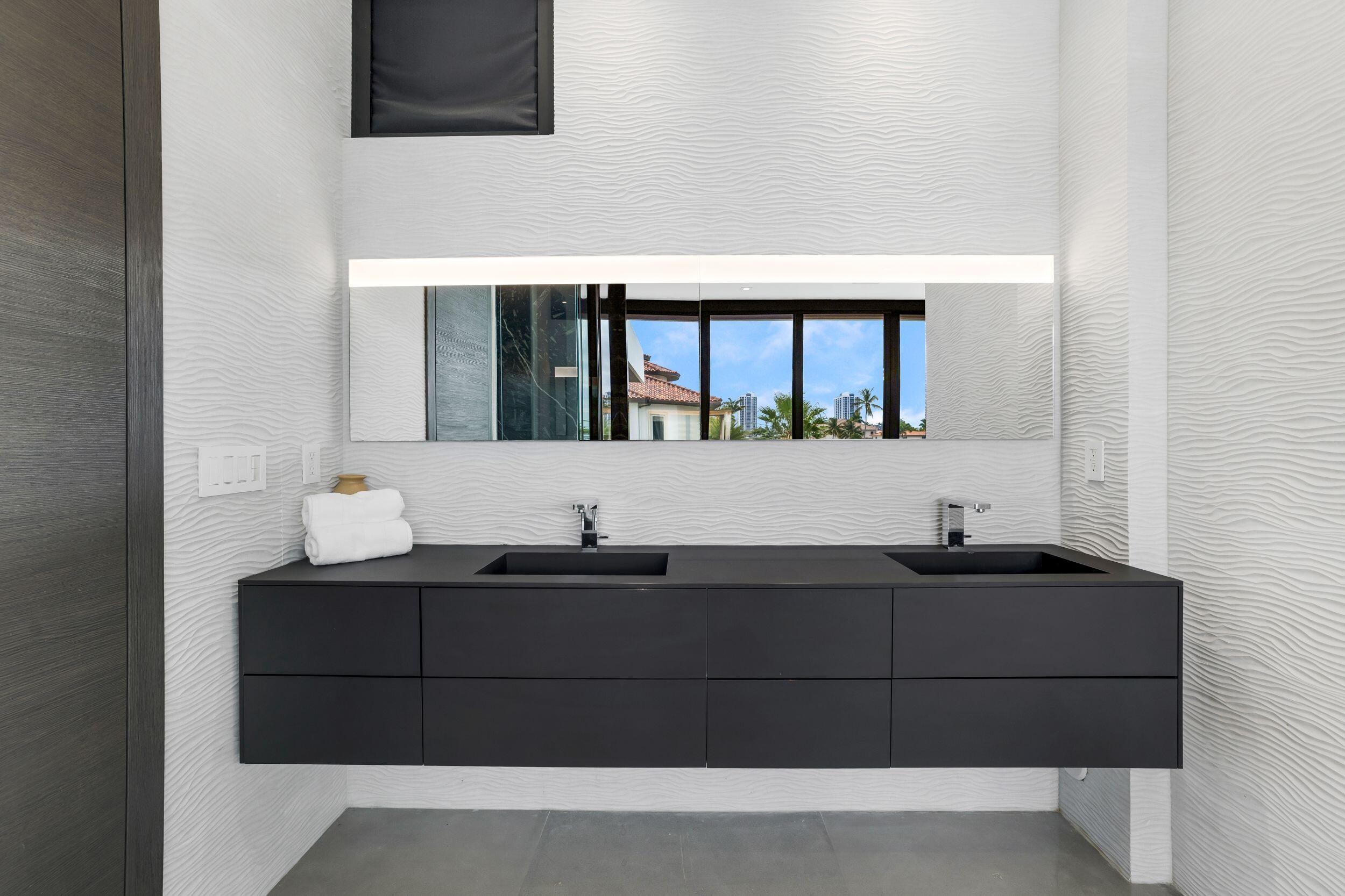 EASTERN SHORES 1ST ADDN - Residential
