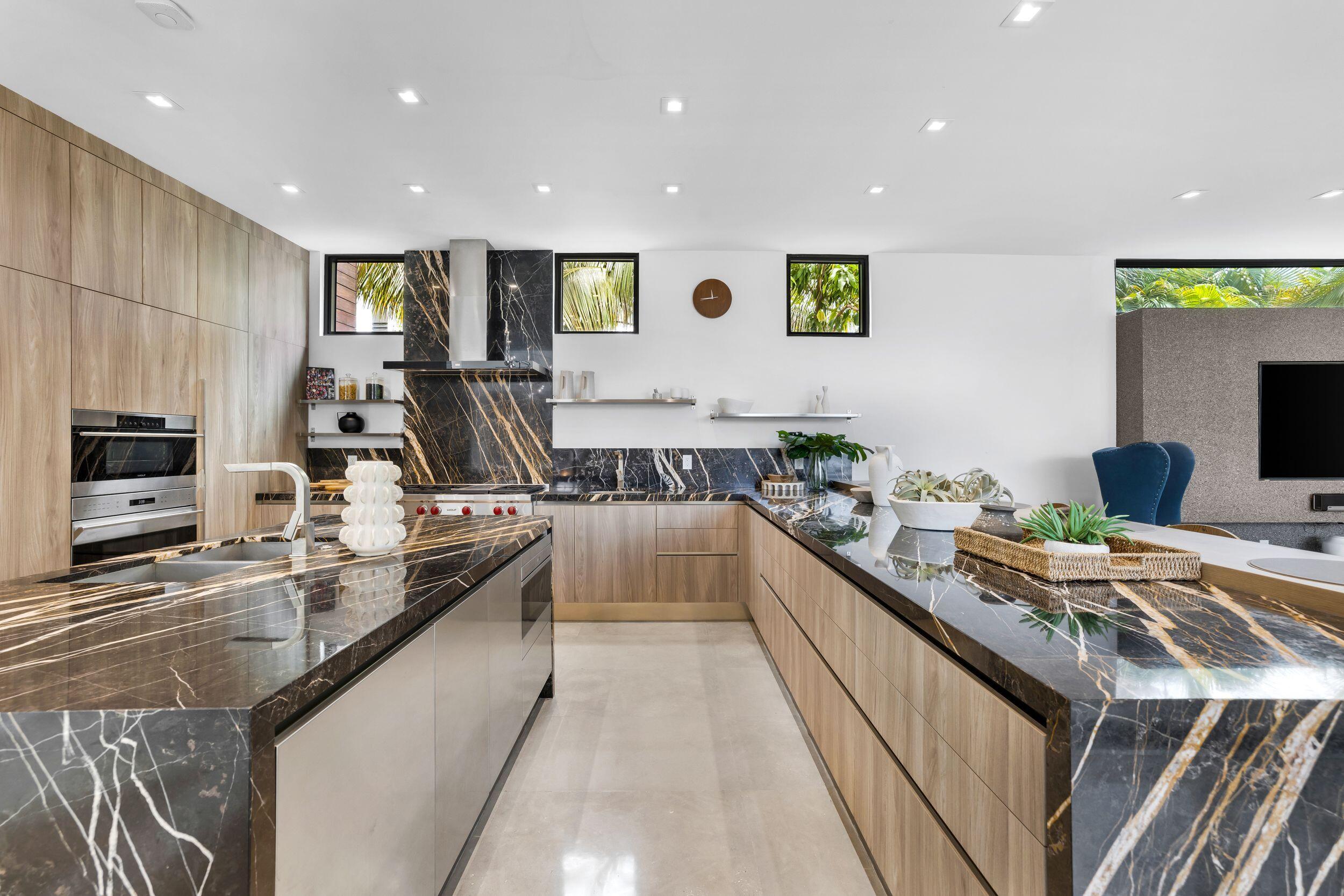 EASTERN SHORES 1ST ADDN - Residential