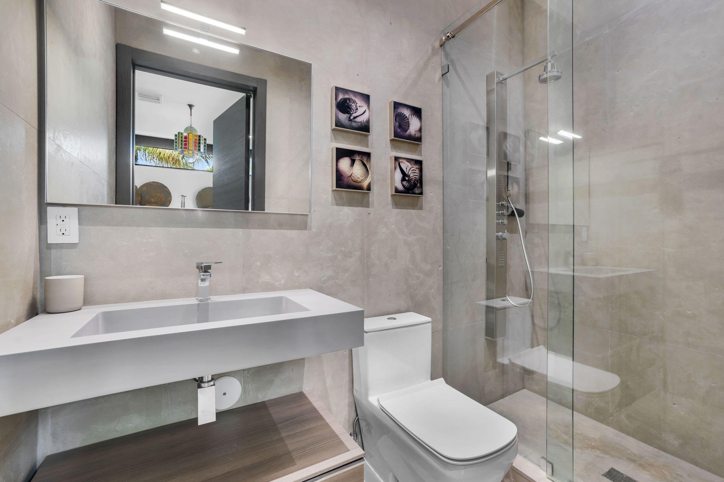 EASTERN SHORES 1ST ADDN - Residential