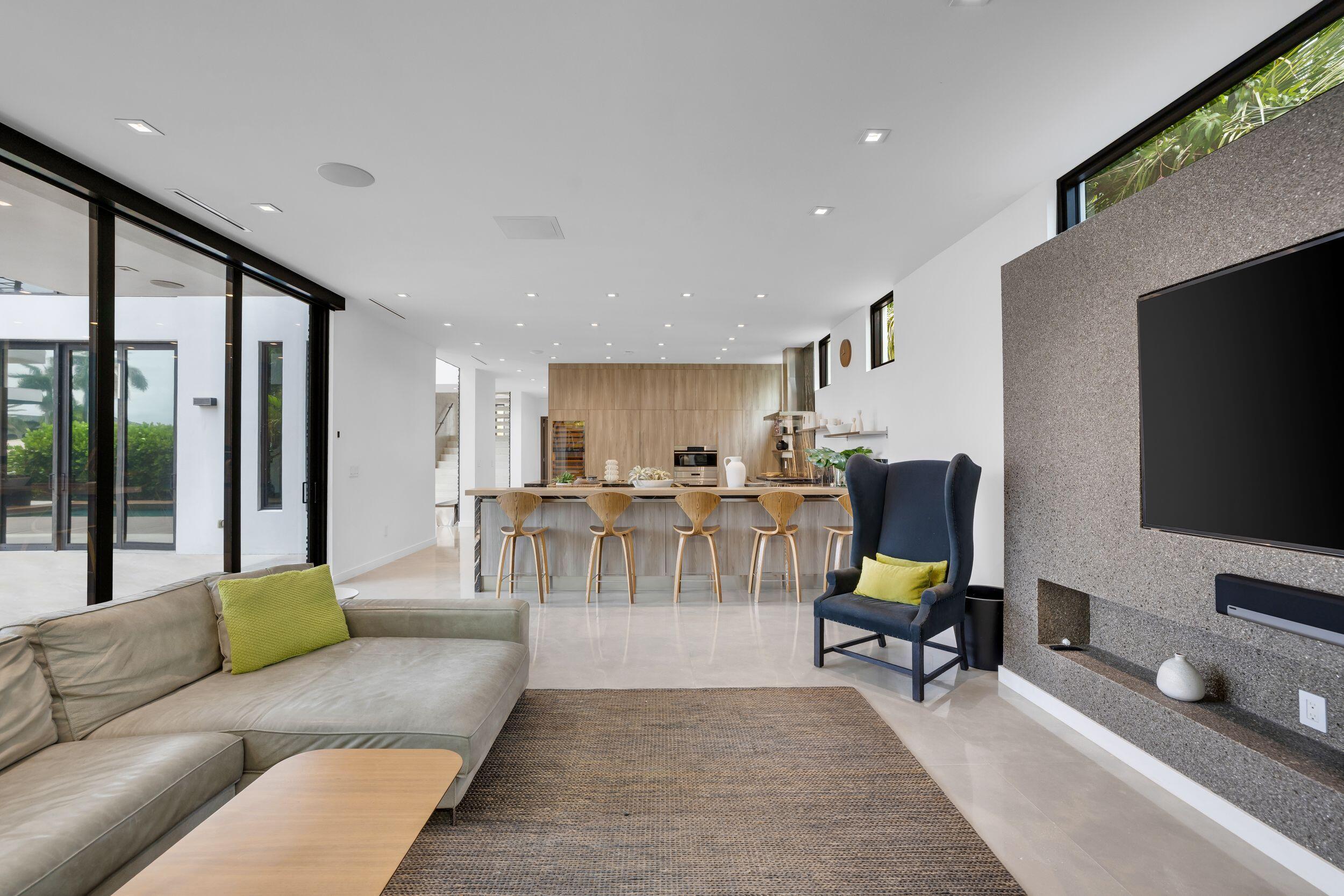 EASTERN SHORES 1ST ADDN - Residential