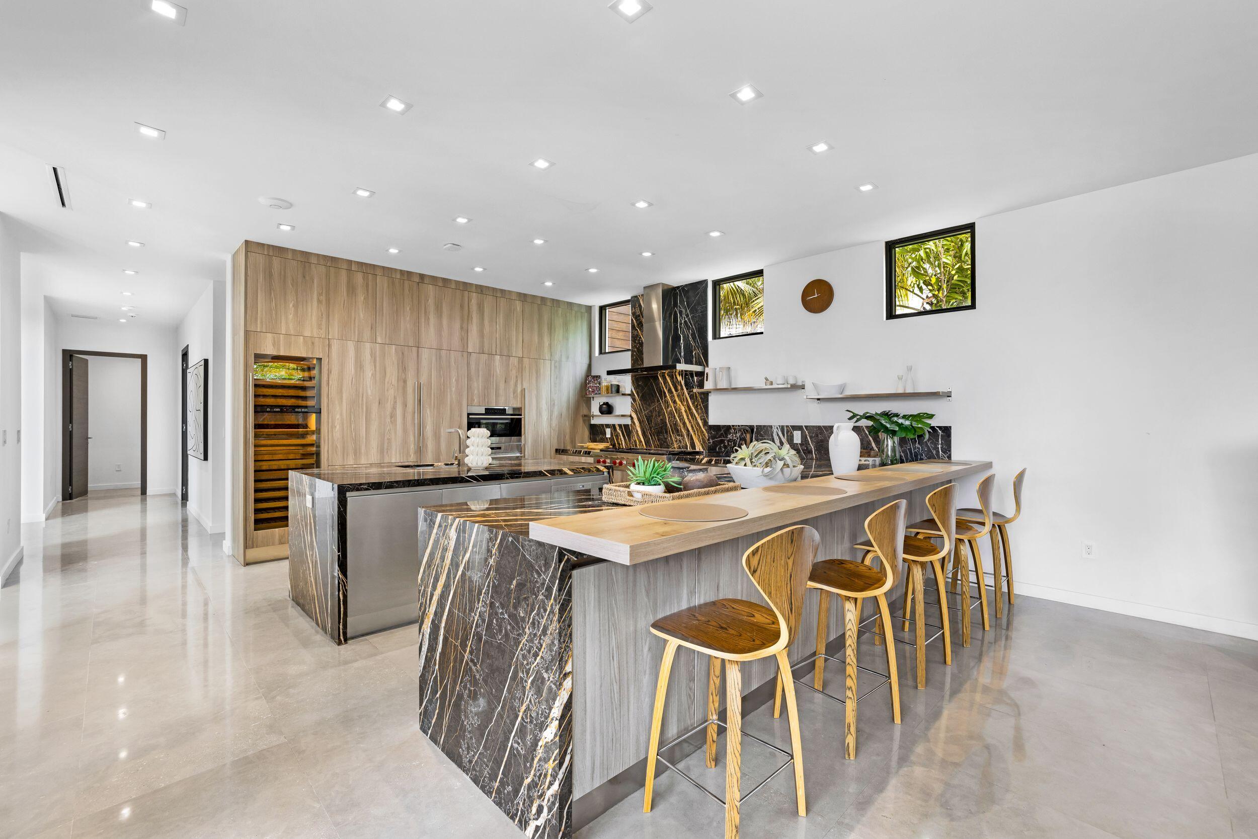 EASTERN SHORES 1ST ADDN - Residential