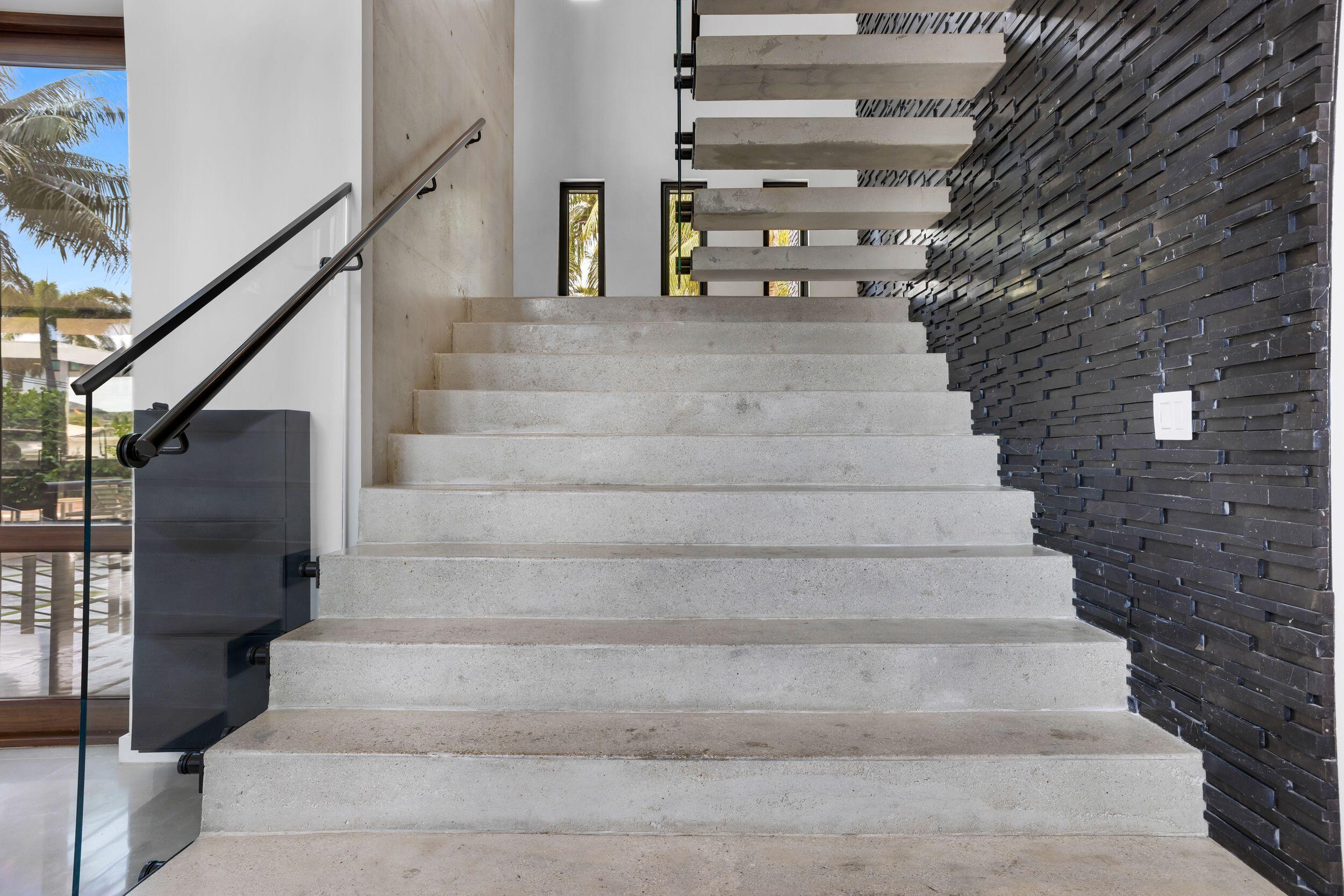 EASTERN SHORES 1ST ADDN - Residential