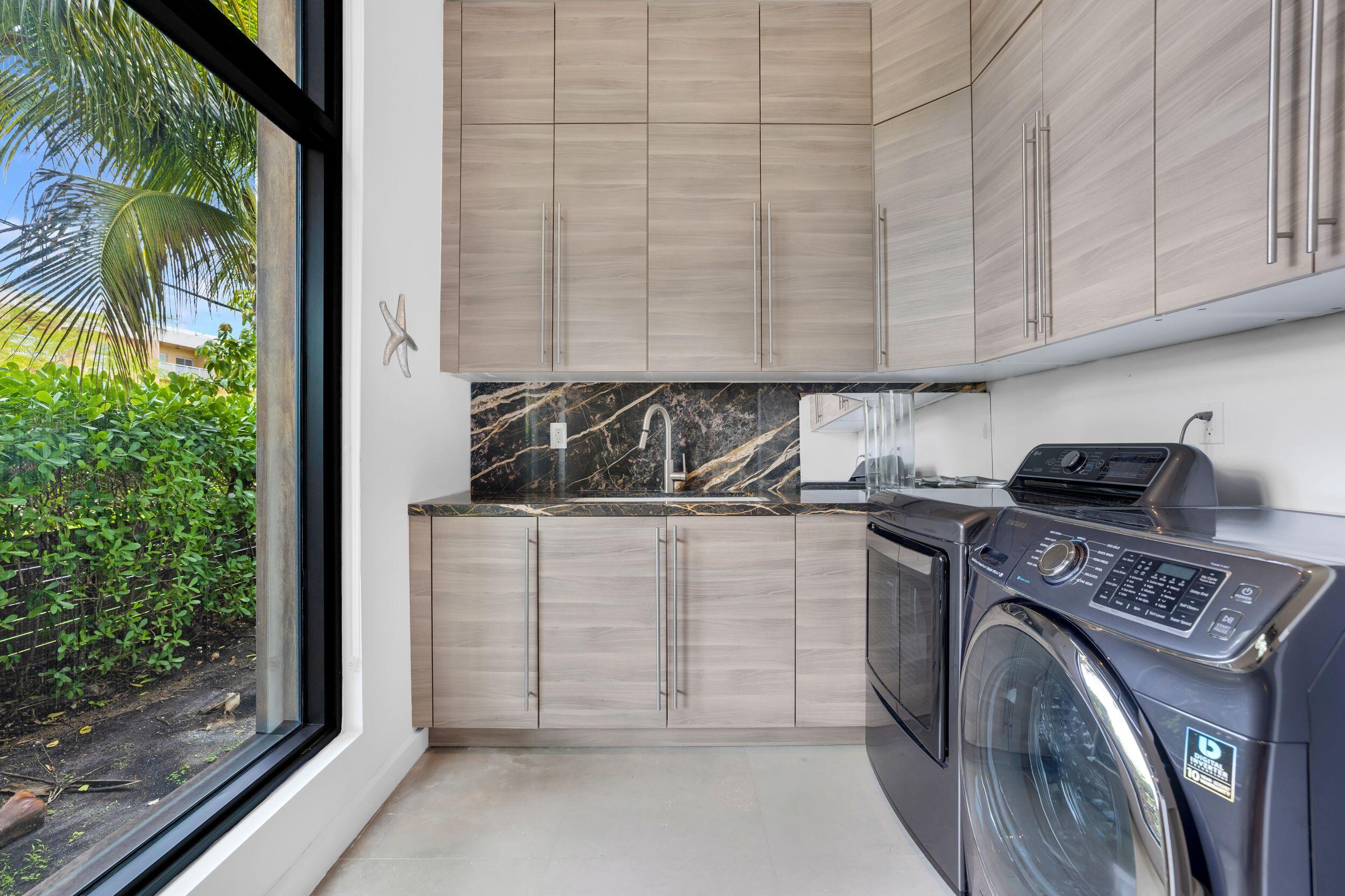 EASTERN SHORES 1ST ADDN - Residential