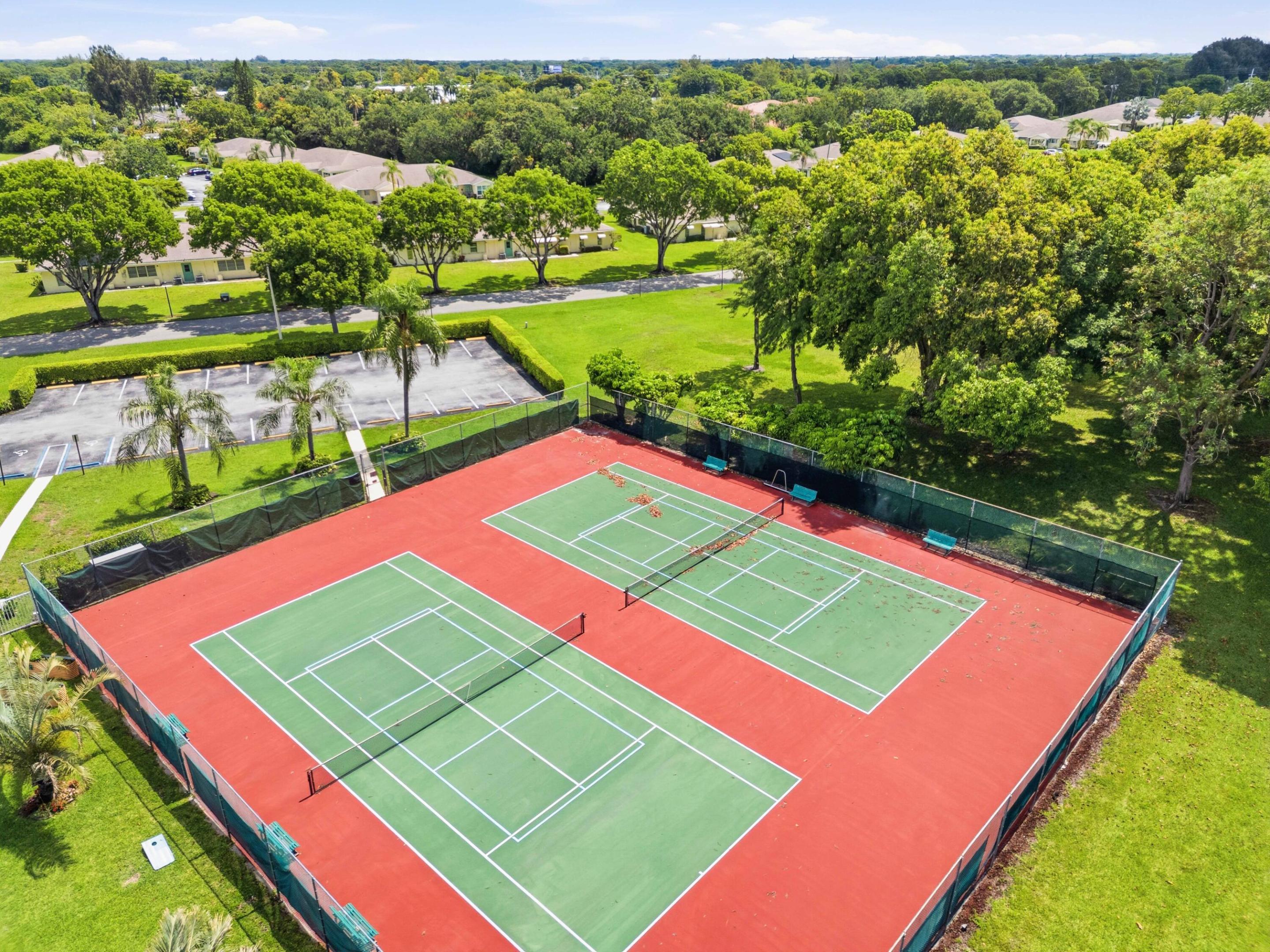 HIGH POINT OF DELRAY WEST CONDO SEC 1&2 - Residential