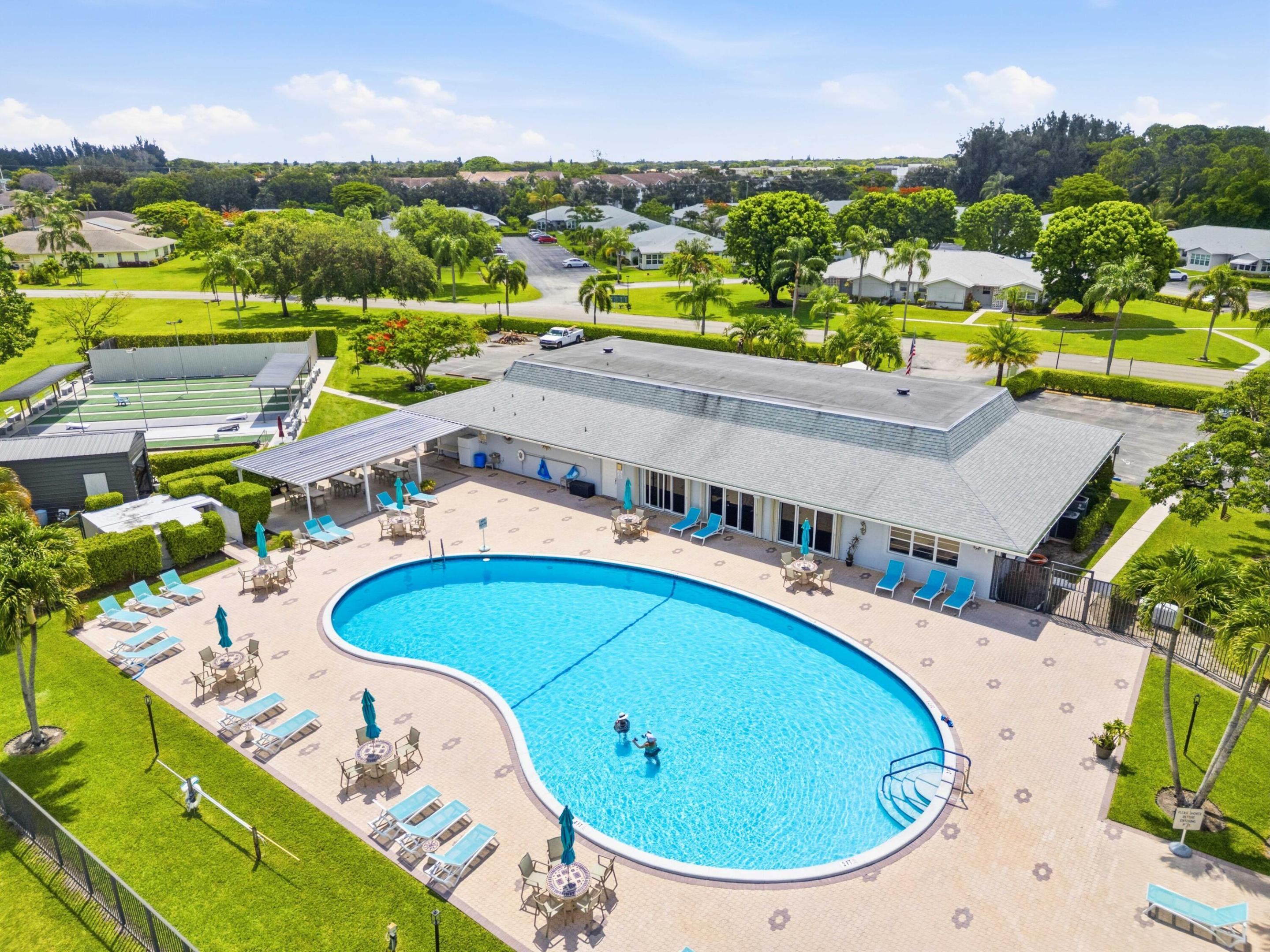 HIGH POINT OF DELRAY WEST CONDO SEC 1&2 - Residential