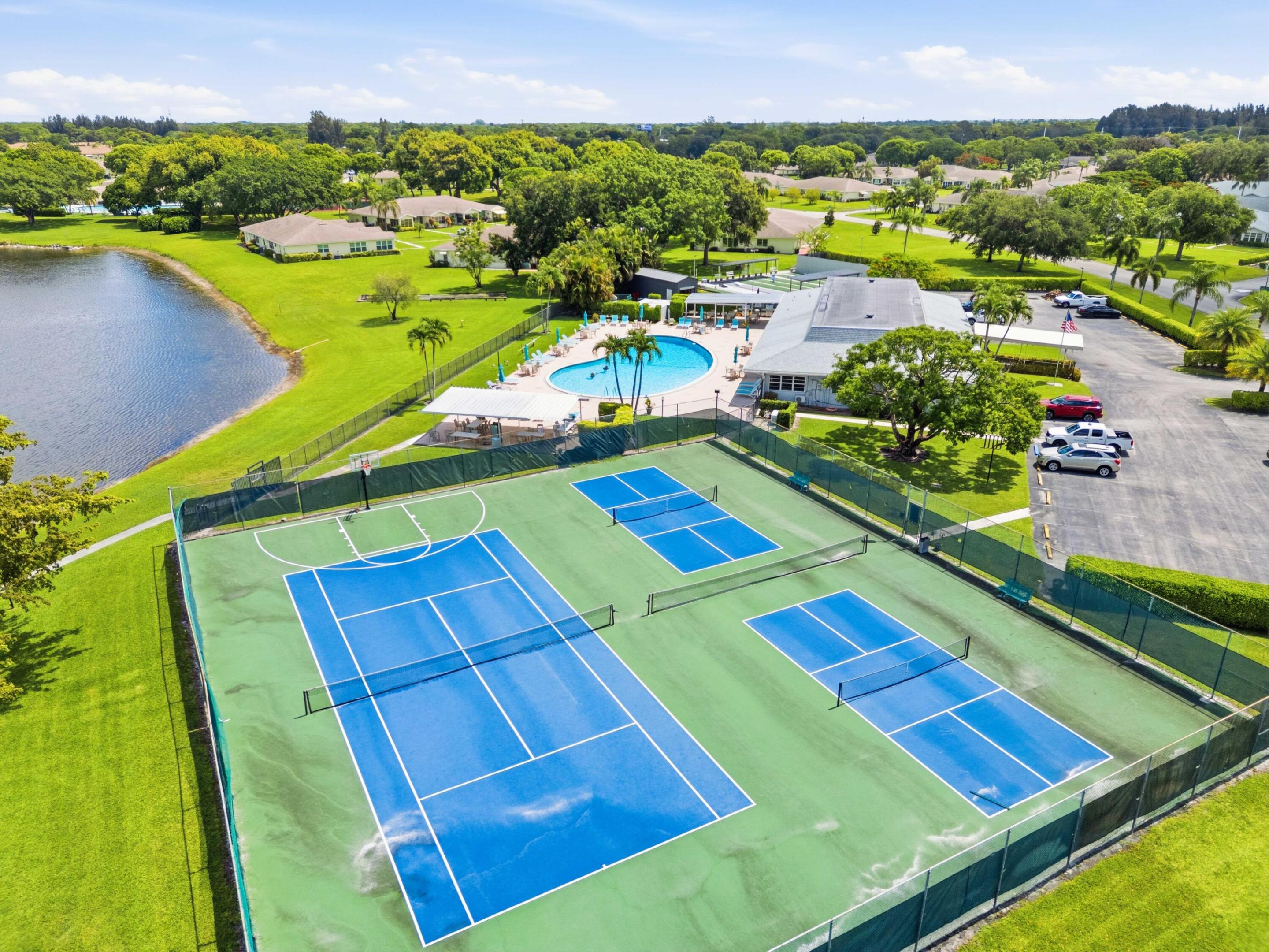 HIGH POINT OF DELRAY WEST CONDO SEC 1&2 - Residential