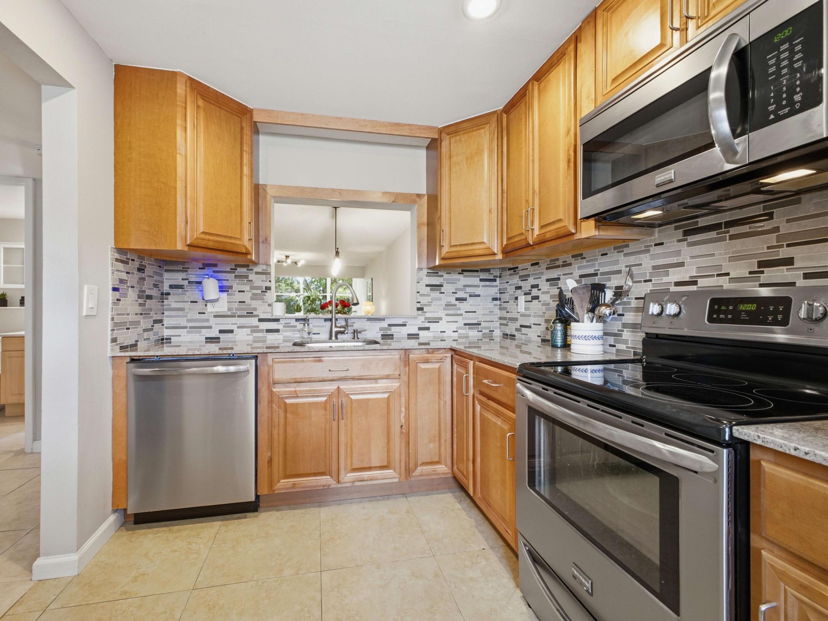 SABAL PINE SOUTH CONDO - Residential