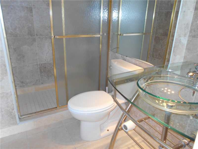 ADMIRALS PORT CONDO WEST BLDG - Residential Lease