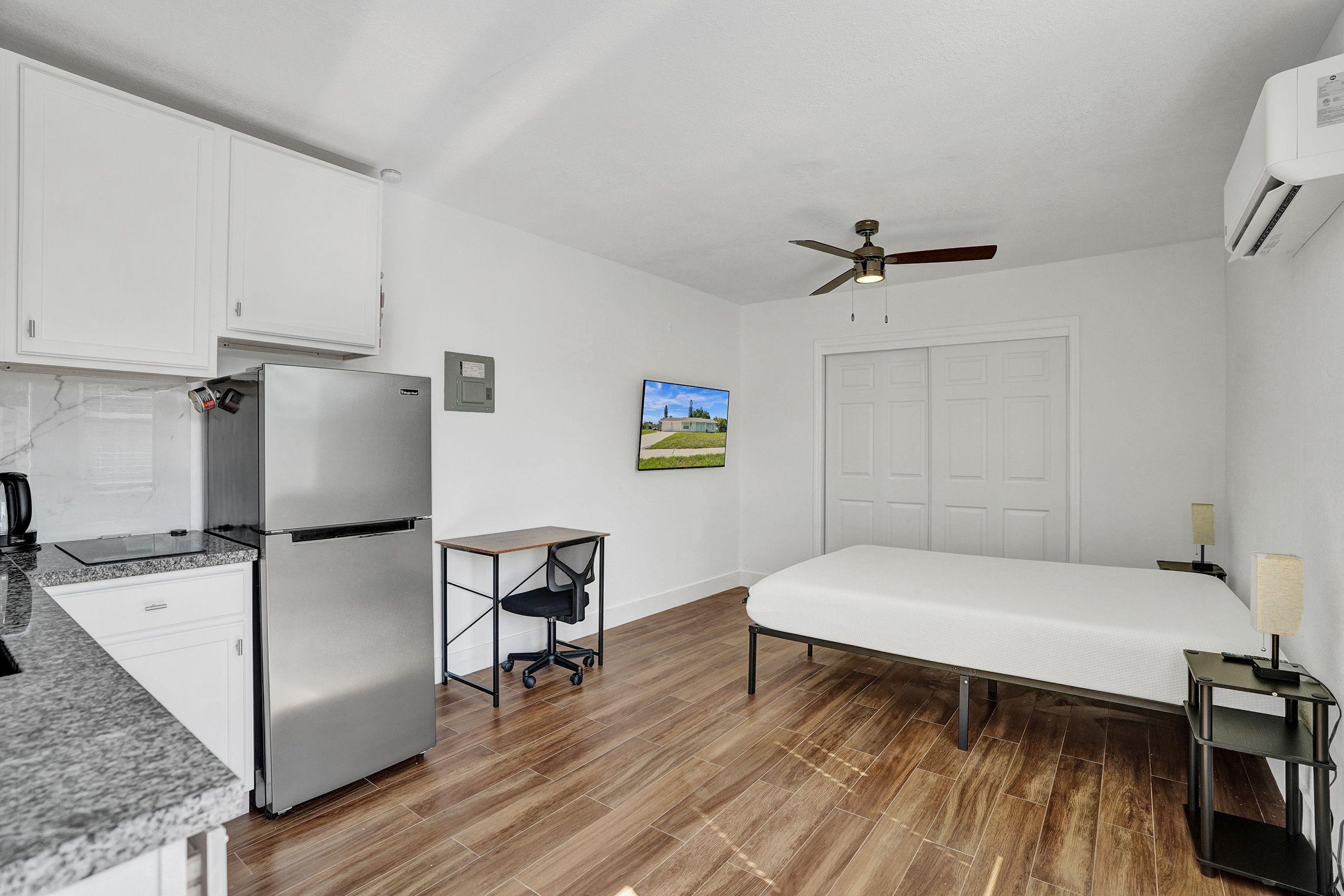 PORT ST LUCIE FLORESTA PINES UNIT 2 - Residential Income