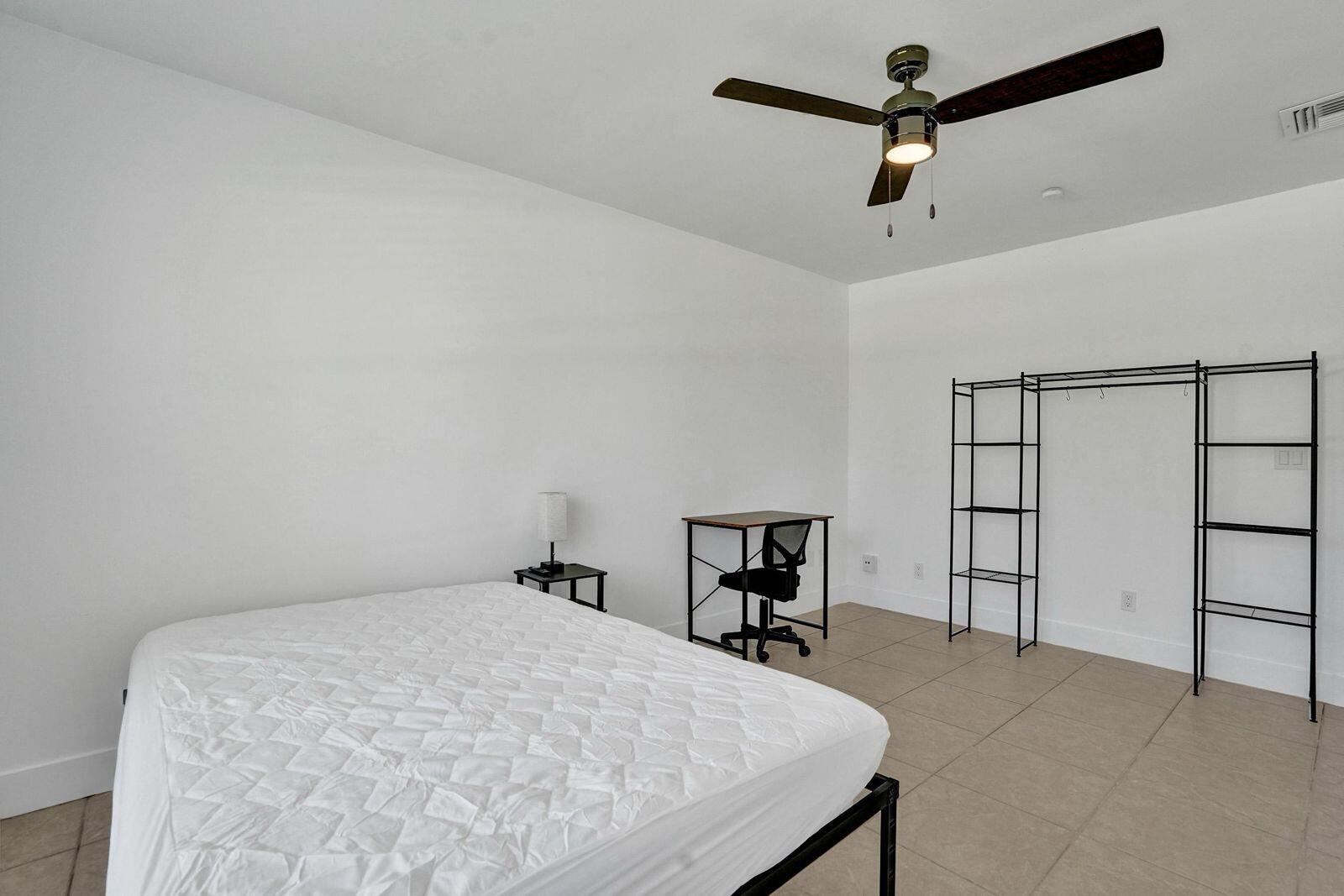 PORT ST LUCIE FLORESTA PINES UNIT 2 - Residential Income