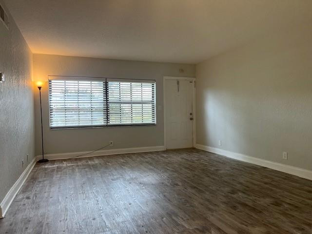 CORAL SPRINGS ESTATE TOWNHOMES - Residential Lease