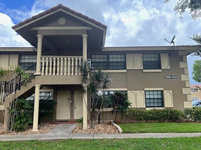 CORAL SPRINGS ESTATE TOWNHOMES - Residential Lease