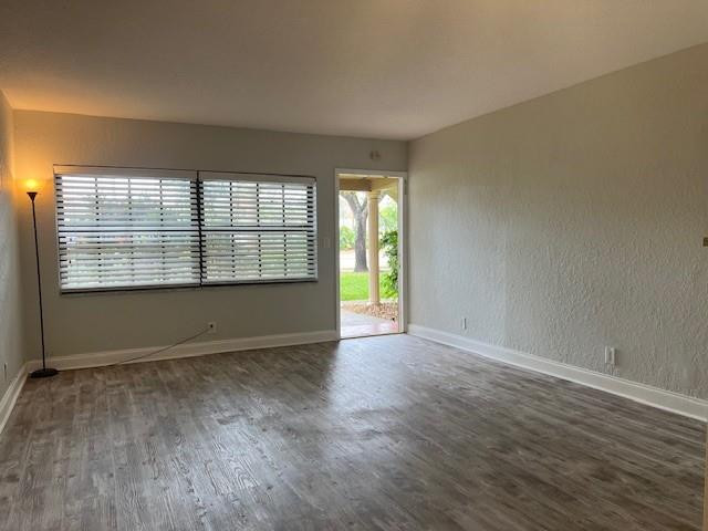 CORAL SPRINGS ESTATE TOWNHOMES - Residential Lease