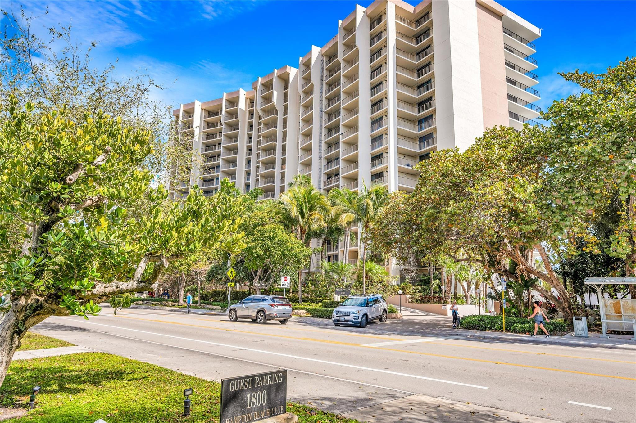The Hampton Beach Club Co - Residential Lease