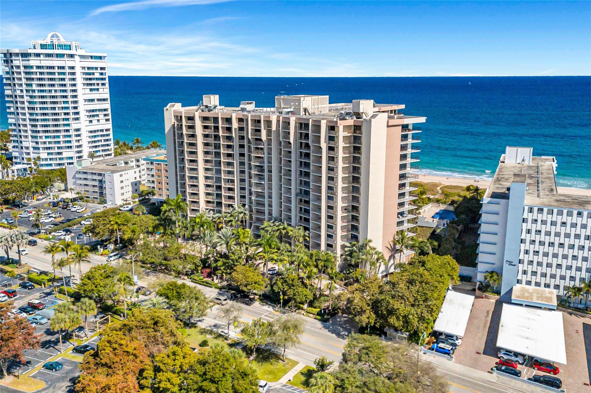 The Hampton Beach Club Co - Residential Lease