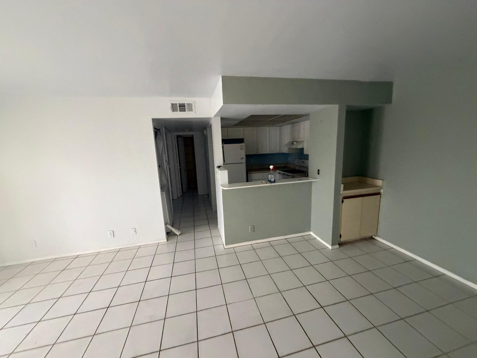 MIDPORT PLACE I A CONDO - Residential