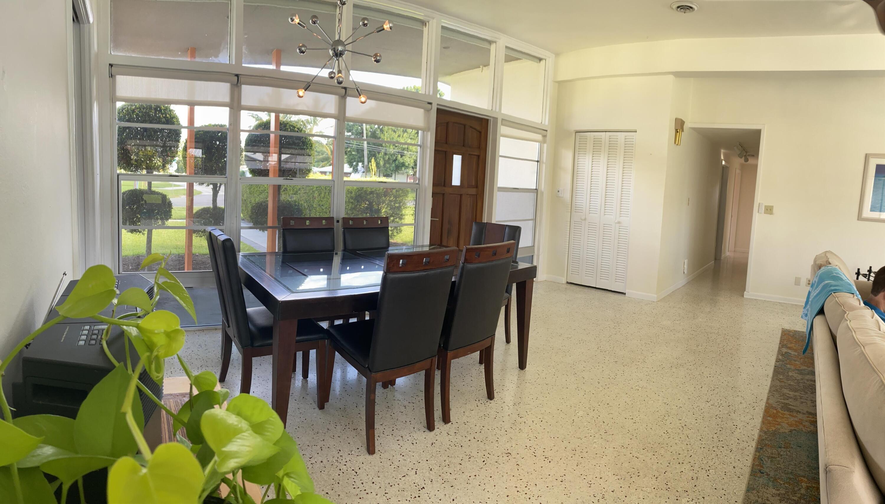 VERO SHORES UNIT 1 - Residential