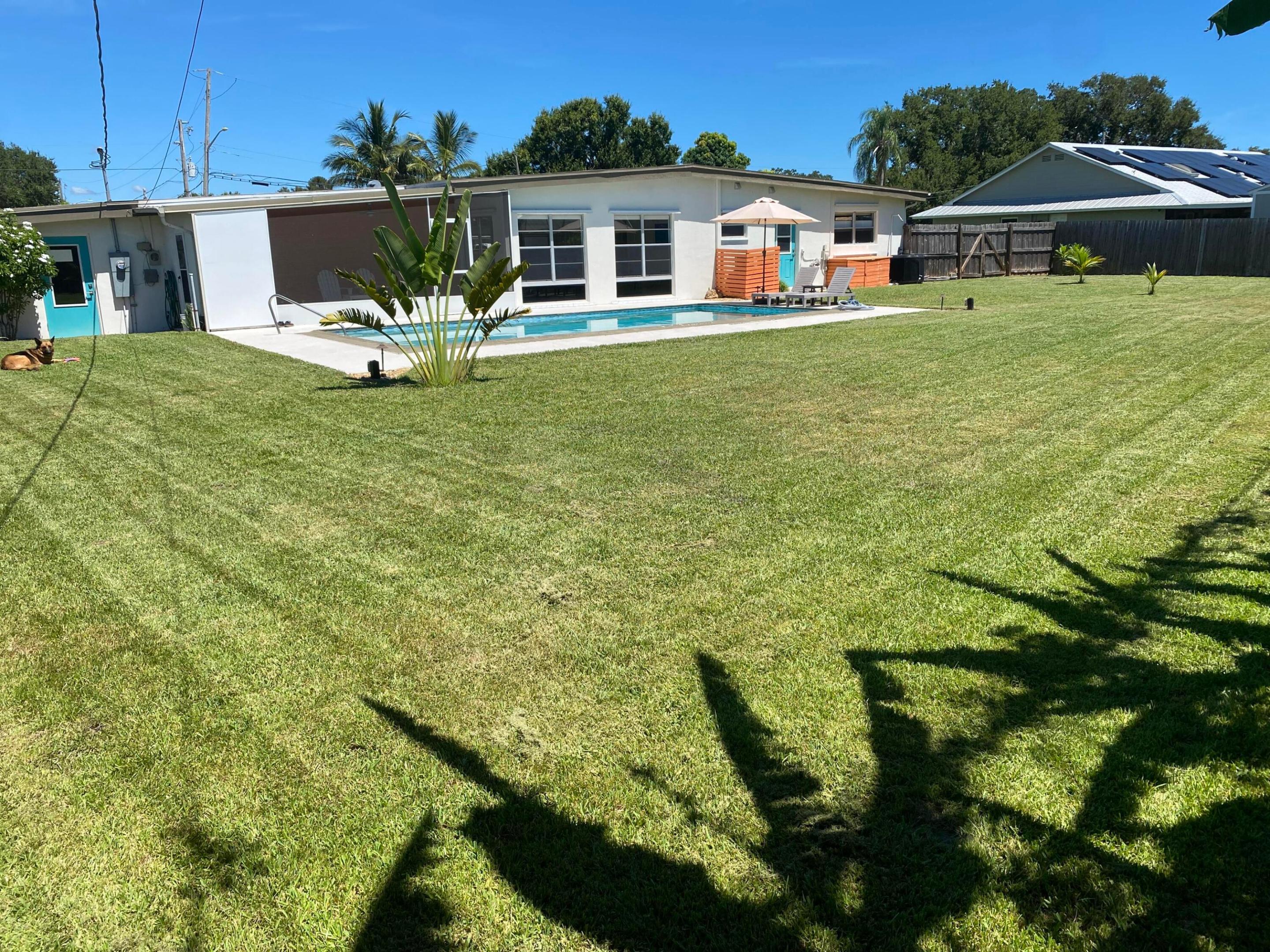 VERO SHORES UNIT 1 - Residential