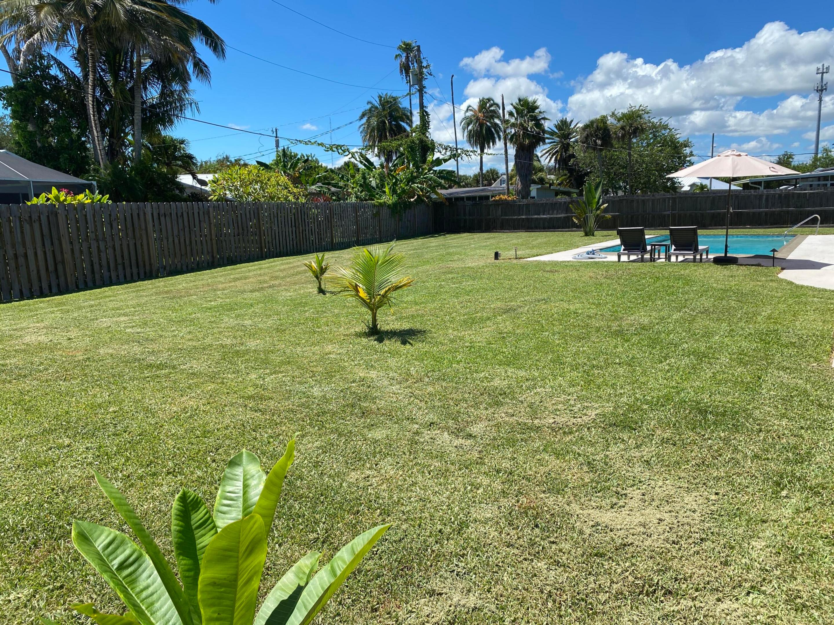 VERO SHORES UNIT 1 - Residential