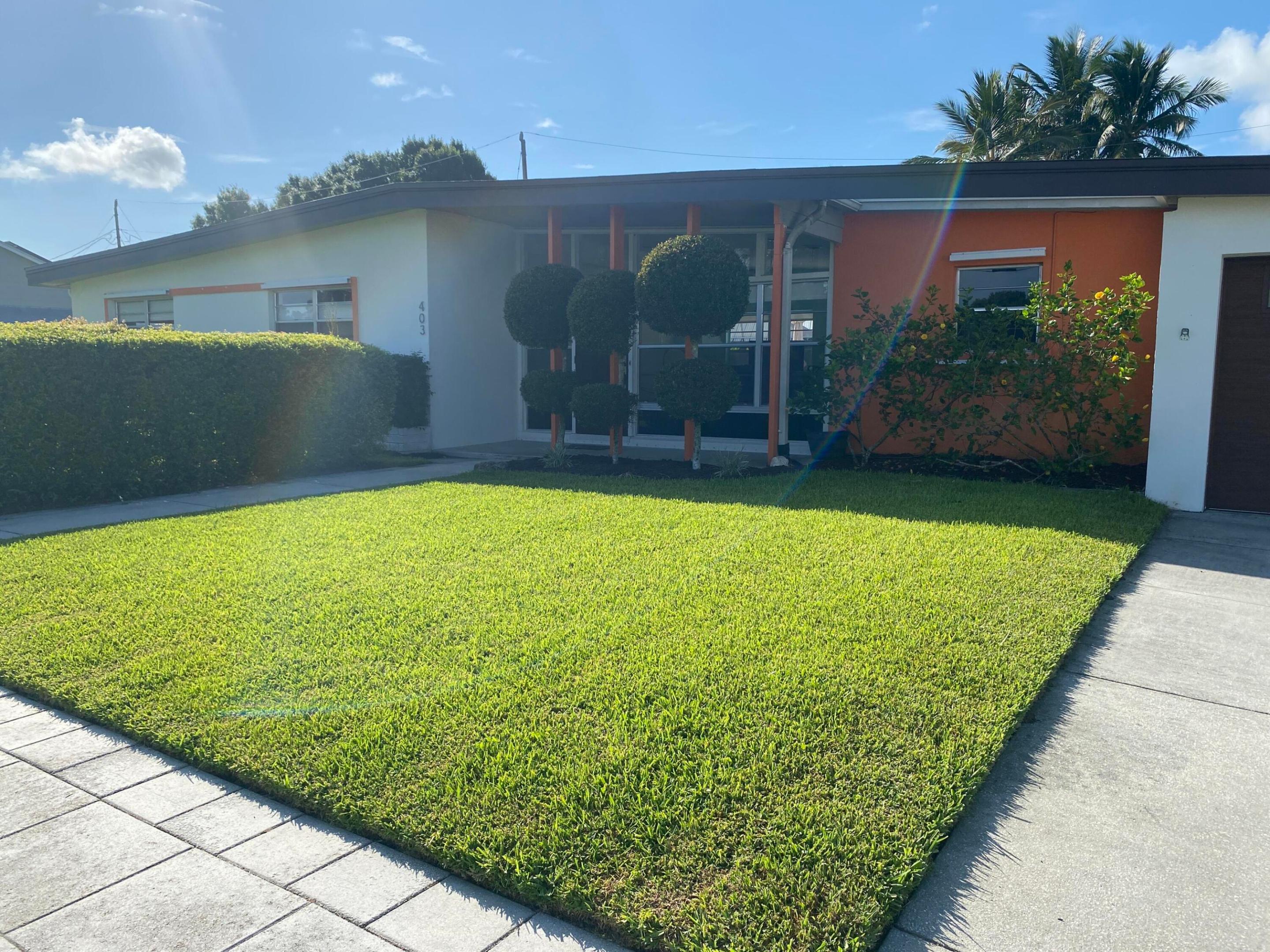 VERO SHORES UNIT 1 - Residential