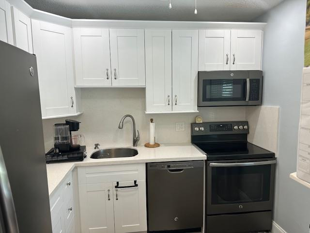 IDEAL LOCATION!!! BUILDING IS RIGHT ACROSS FROM THE REMODELED CLUBHOUSE, AND THE POOL. BEAUTIFUL CONDO WITH MODERN KITCHEN AND BATHROOMS. EXTRA CABINETS. DOUBLE DOOR REFRIGERATOR. LOVELY TILED FLOORS. ENCLOSED BALCONY OVERLOOKING A PEACEFUL GREEN AREA. ACTIVE COMMUNITY WITH SHOWS, DINNERS, BBQS, HOLIDAY EVENTS, BILLIARDS, LIBRARY, CARD ROOM, EXERCISE EQUIPMENT. CLOSE TO  WALGREENS, MALL, RESTAURANTS. AND NEW PUBLIX. SHORT DRIVE TO THE BEACH. ASSOCIATION STATES 55+, REQUIRES 700+ CREDIT SCORE, $40000 INCOME, SECURITY DEPOSIT, APPLIATION WITH IN PERSON INTERVIEW.