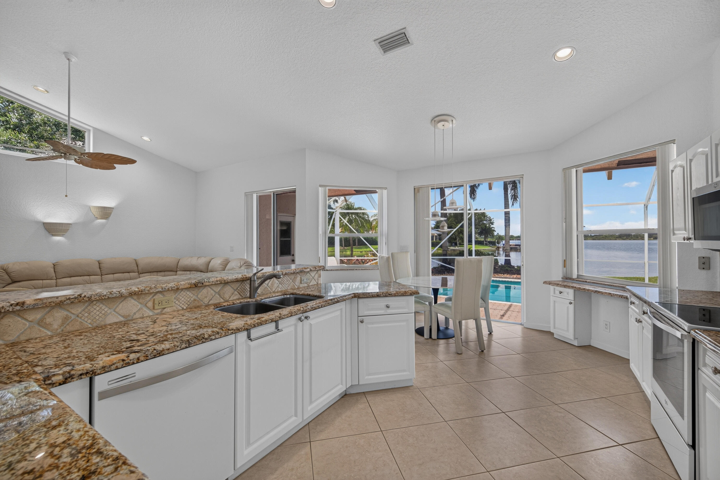 SILVER LAKES AT PEMBROKE - Residential