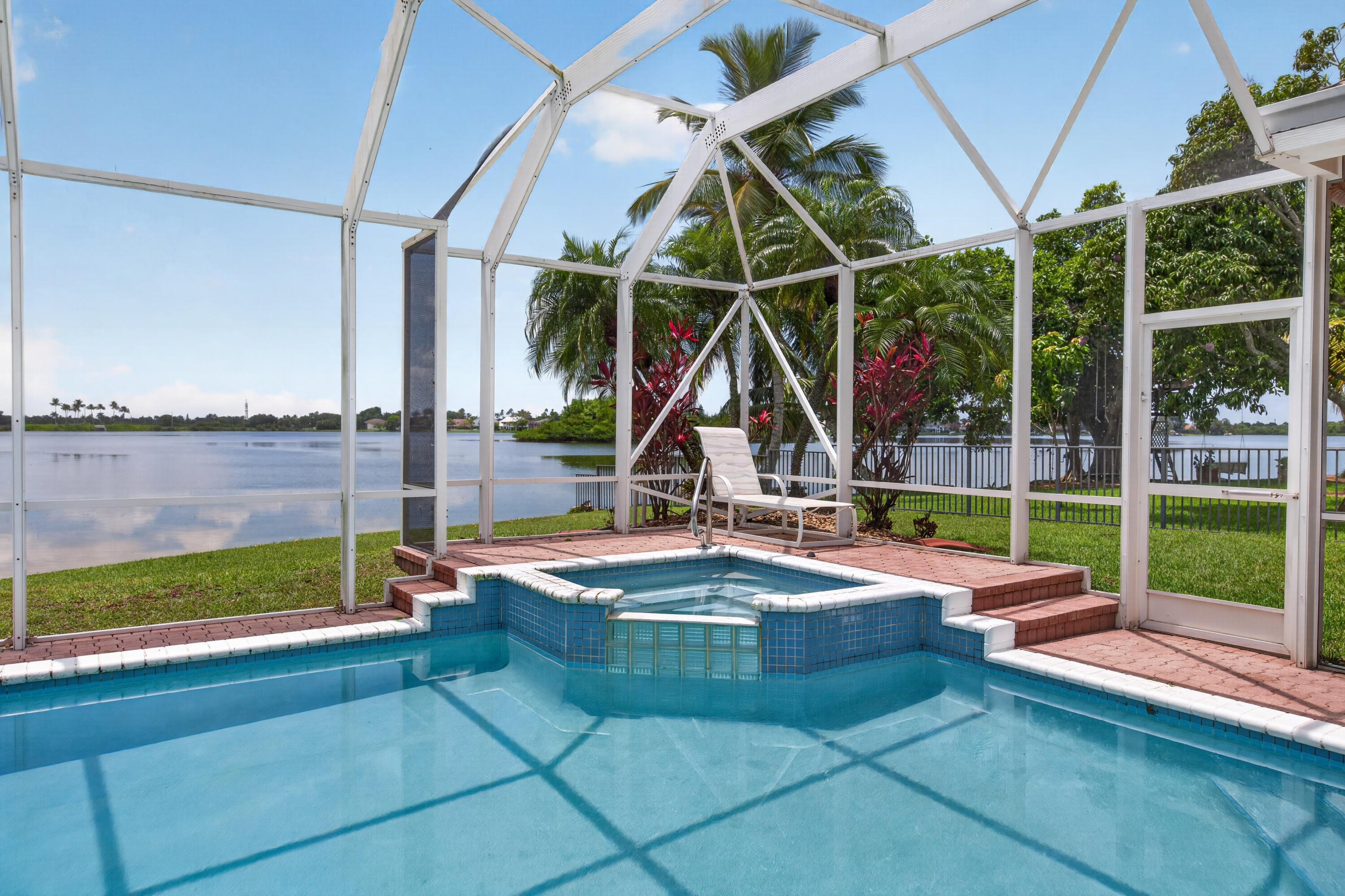 SILVER LAKES AT PEMBROKE - Residential