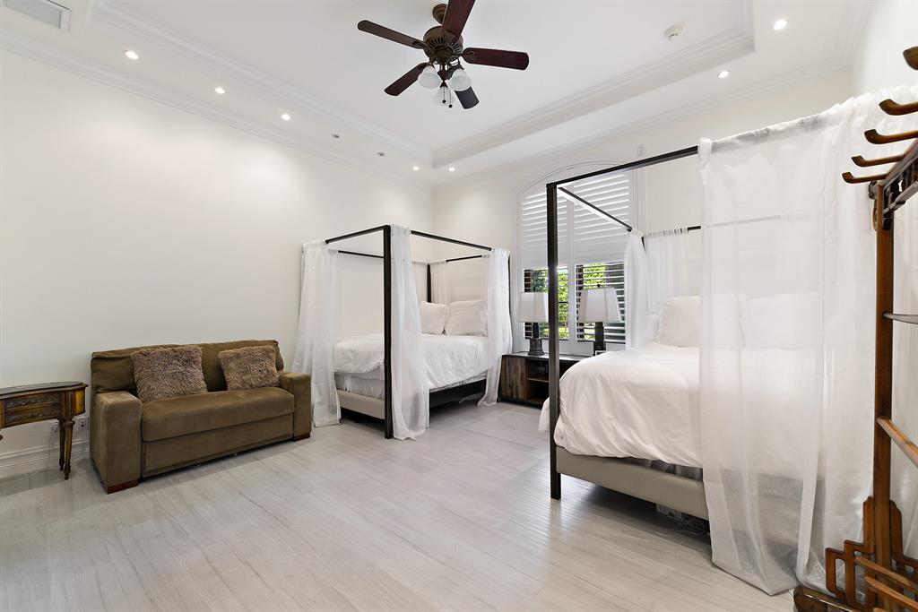 ST ANDREWS COUNTRY CLUB - Residential