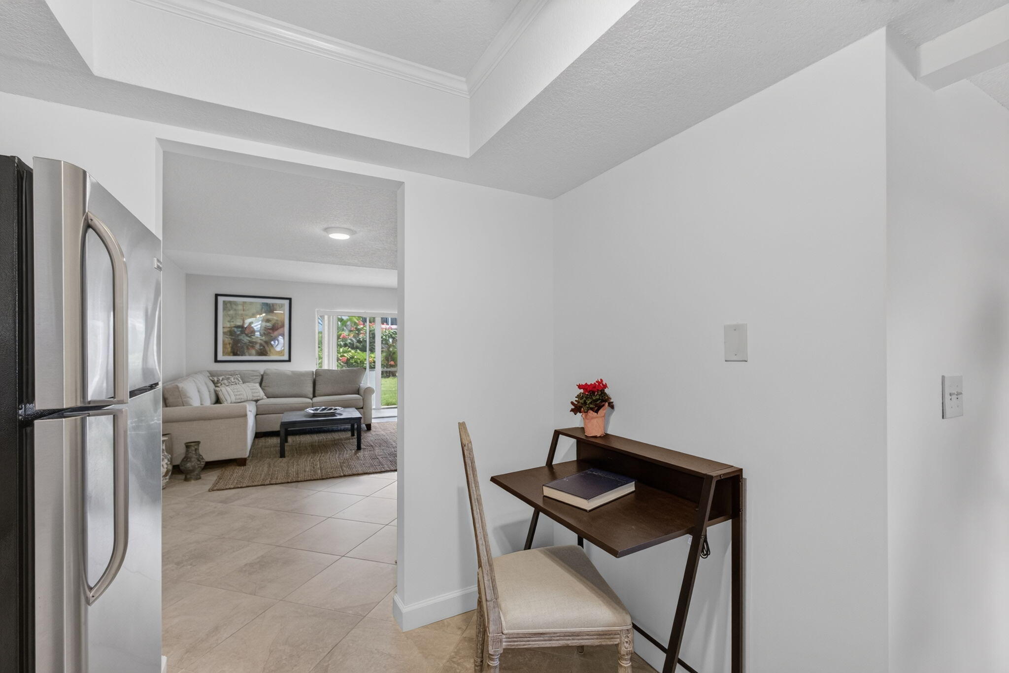 THE LITTLE CLUB CONDO - Residential