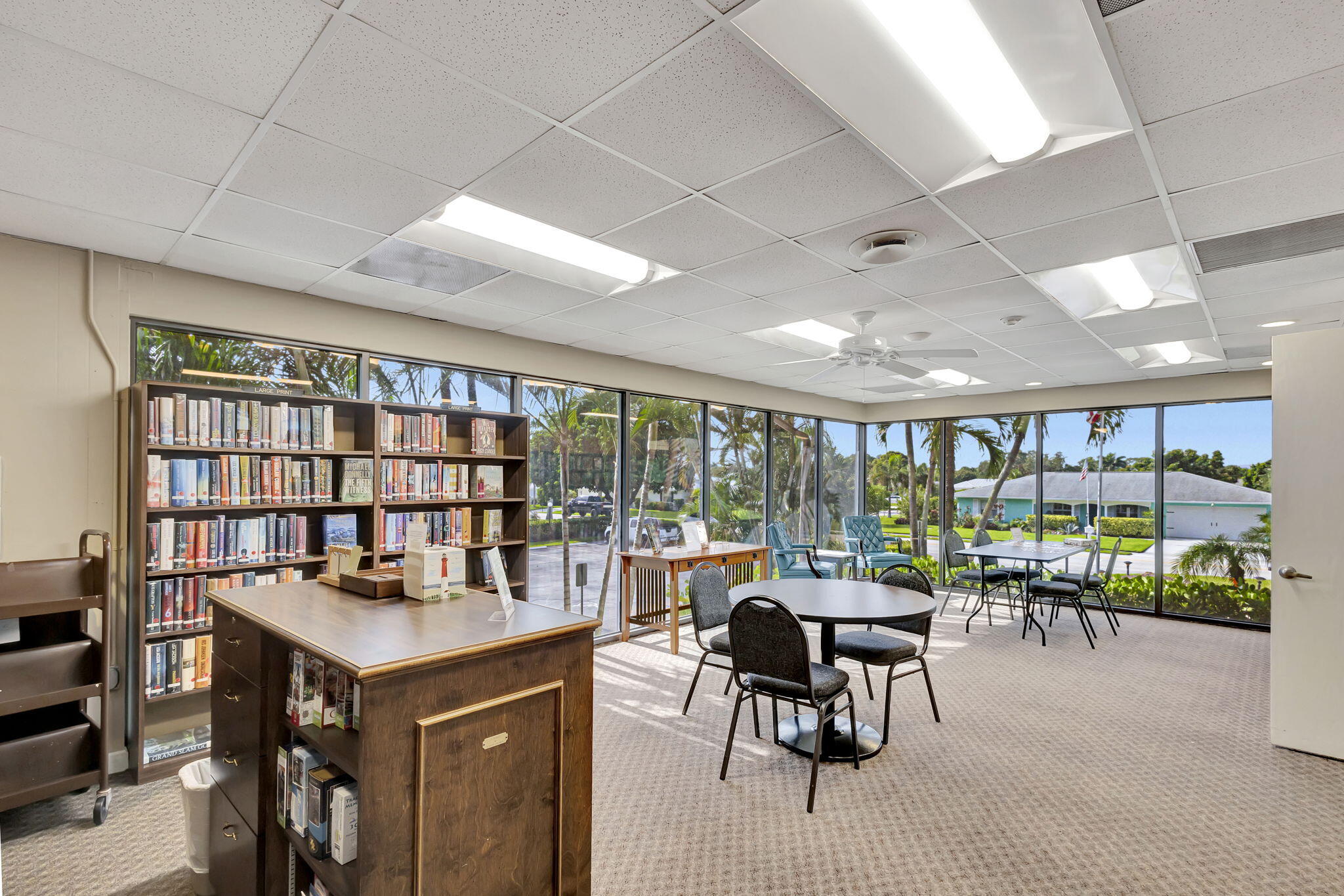 THE LITTLE CLUB CONDO - Residential