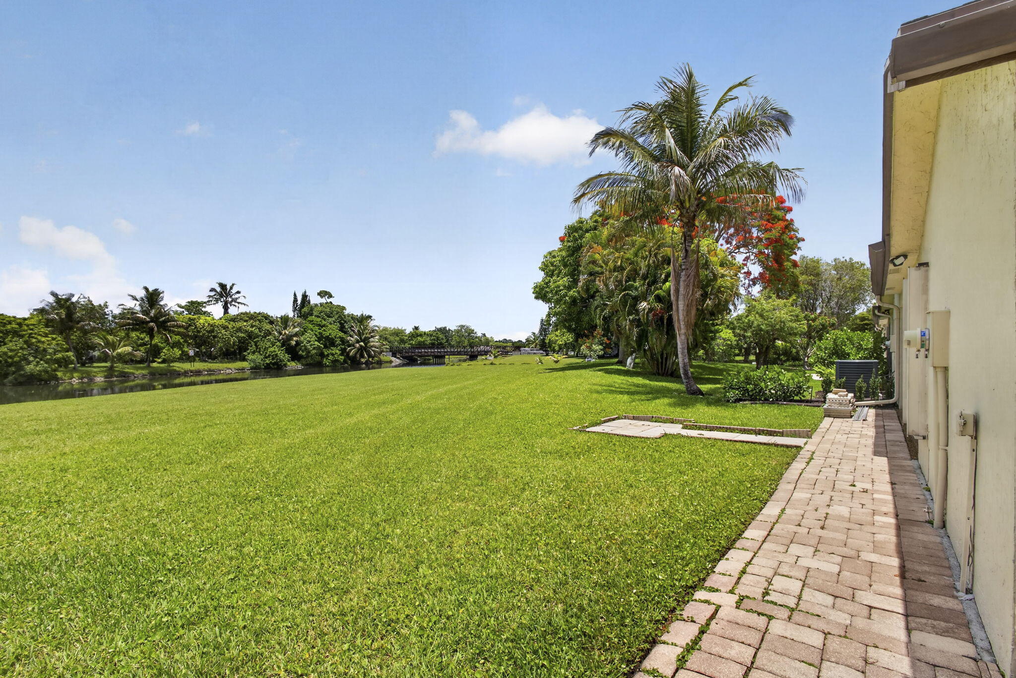 VILLAGE WALK - Residential