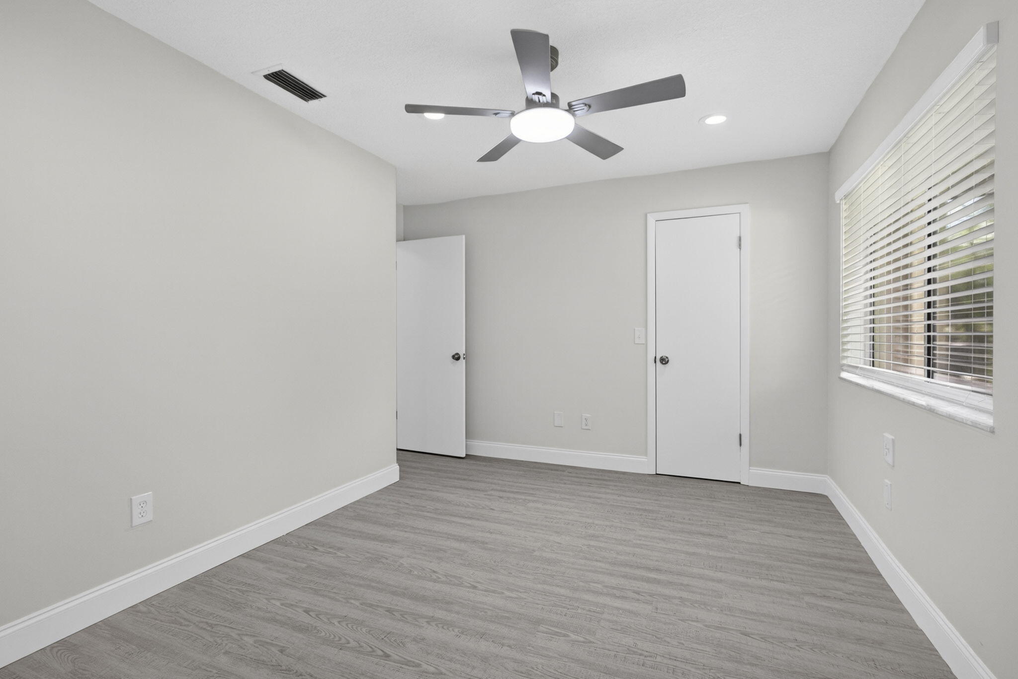 VILLAGE WALK - Residential