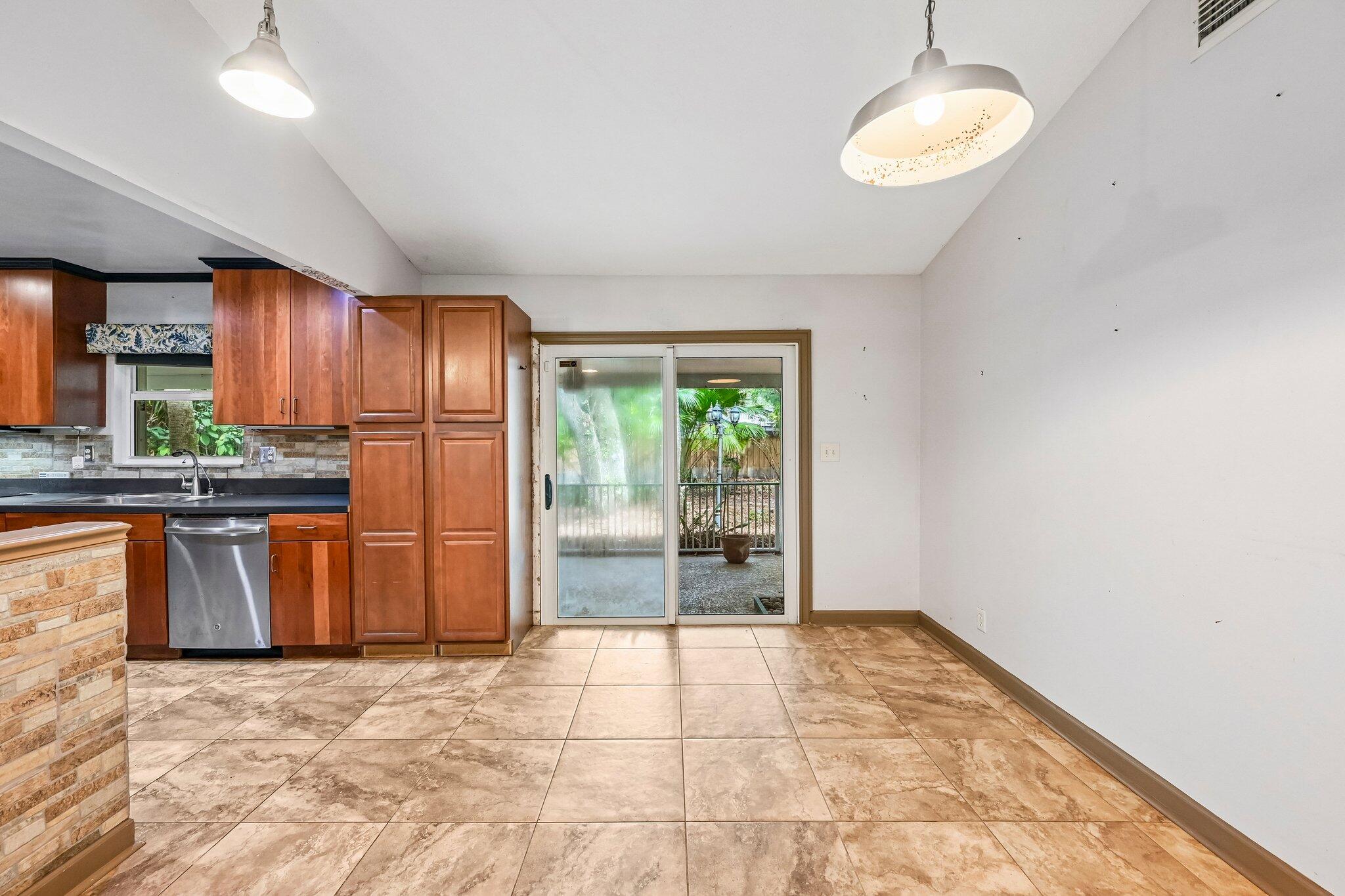 HARBOR ESTATES - Residential